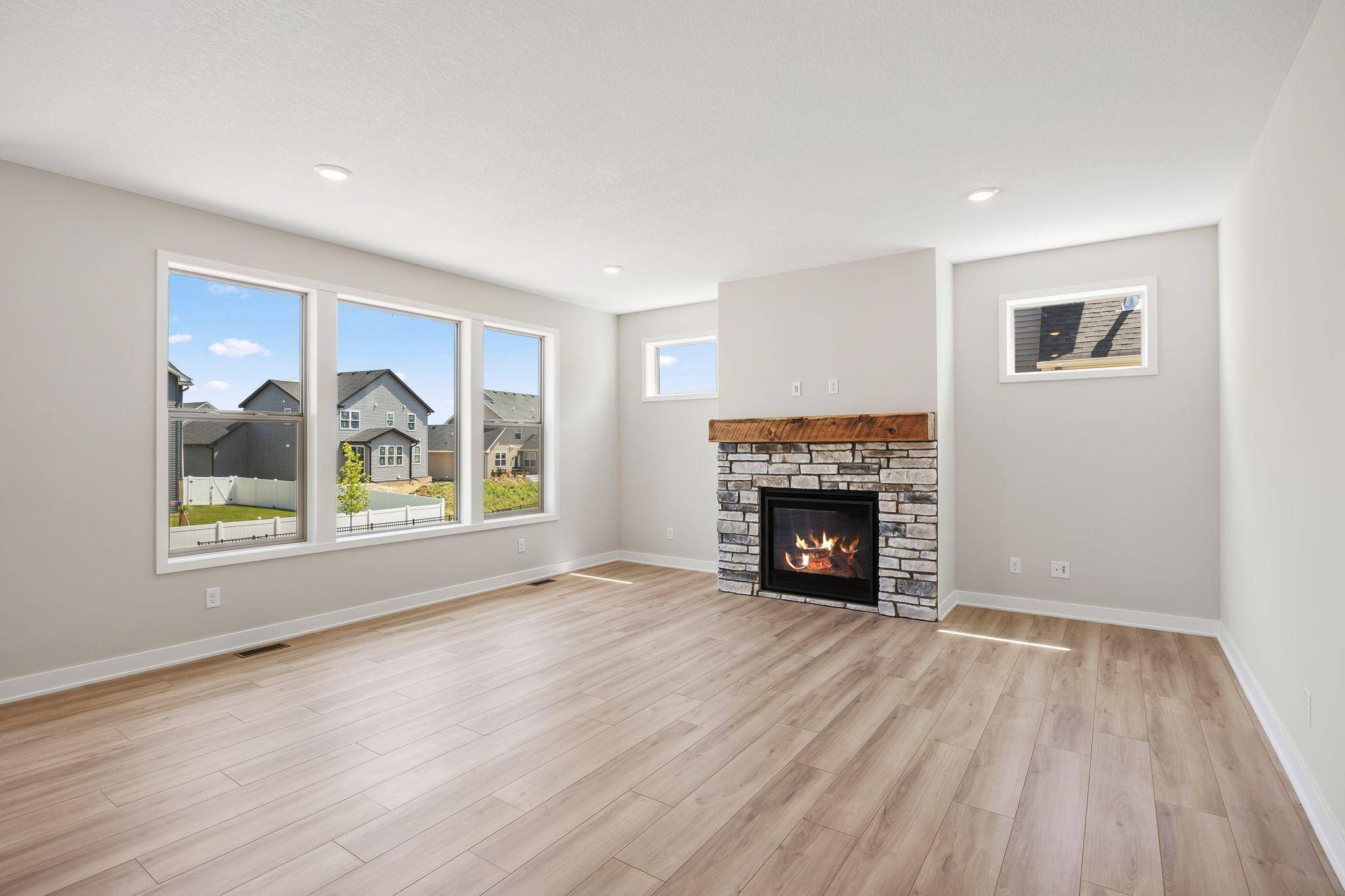 17924 Headwaters Drive, Lakeville, MN 55044