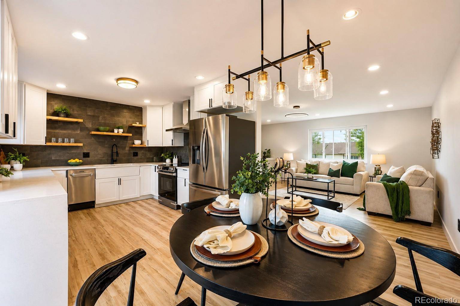 56352 Sunset AVE, Strasburg, CO 80136