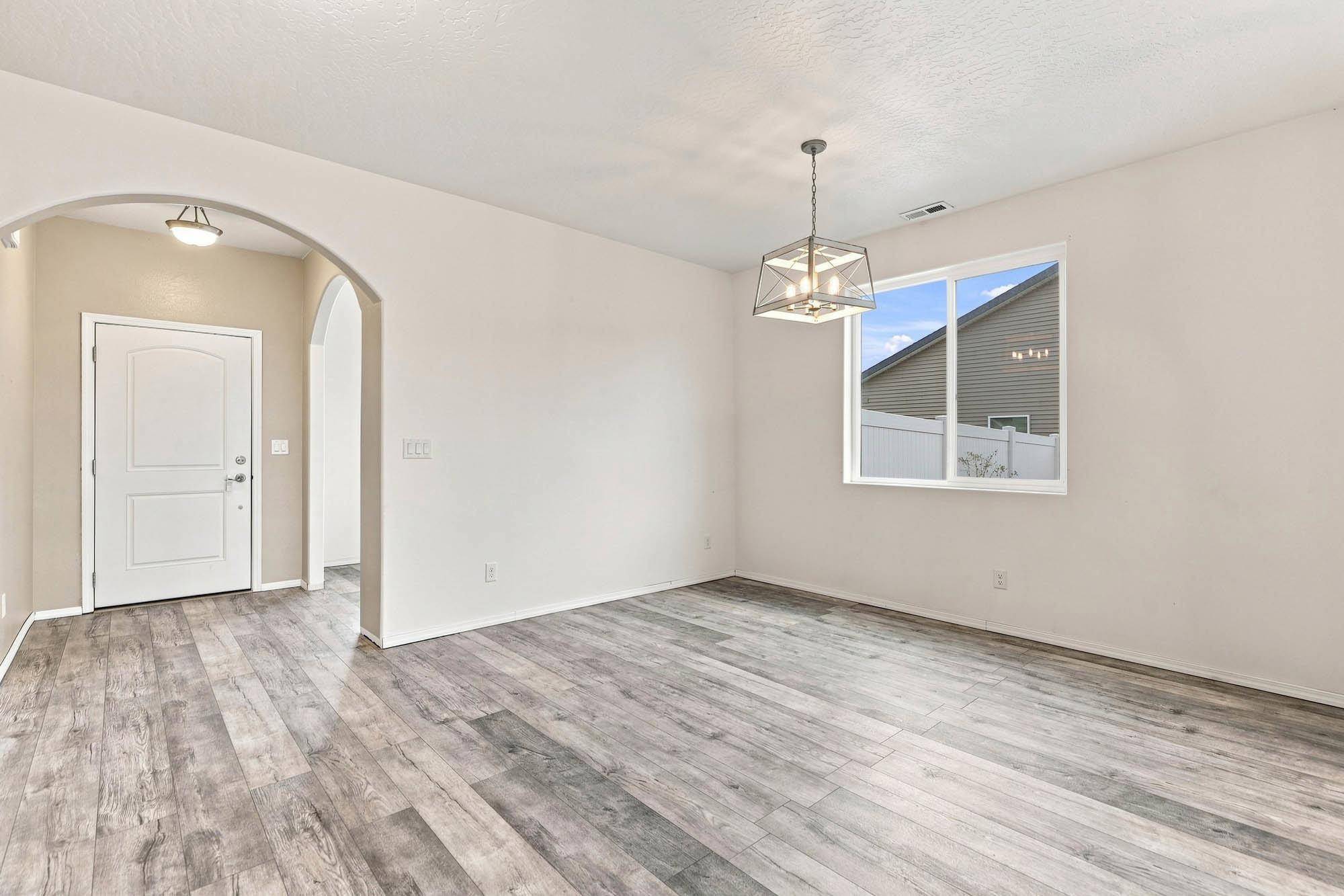 13113 W Tower Ave, Airway Heights, WA 99001