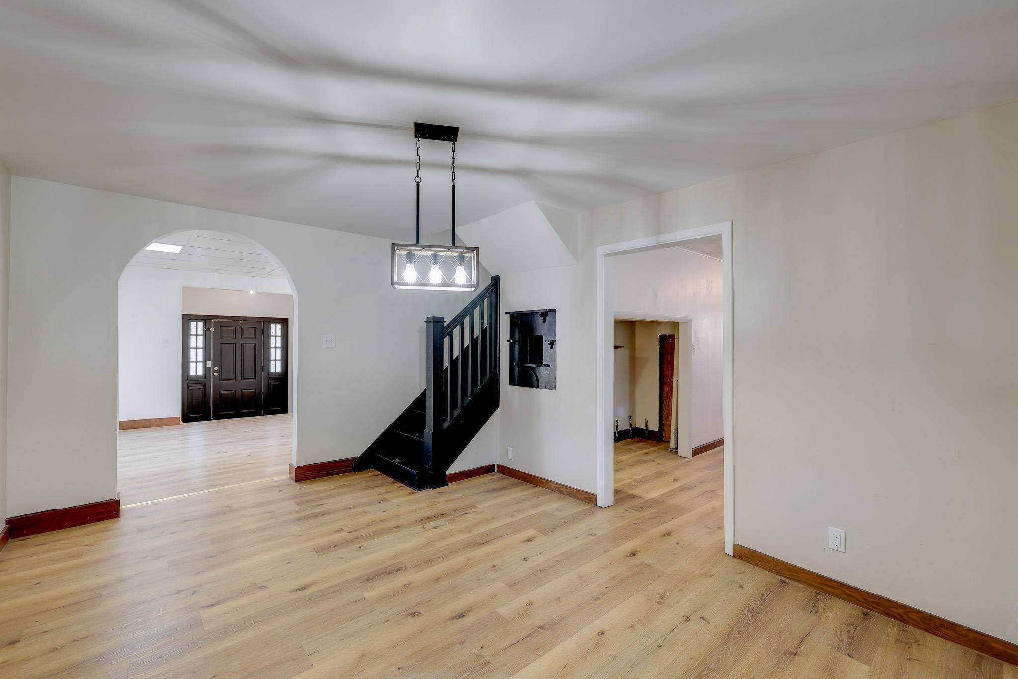 603 E 9th, Winfield, KS 67156