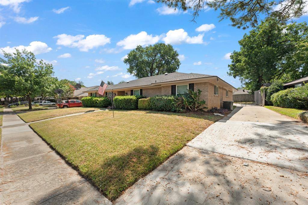 1807 Holm Oak Street, Arlington, TX 76012