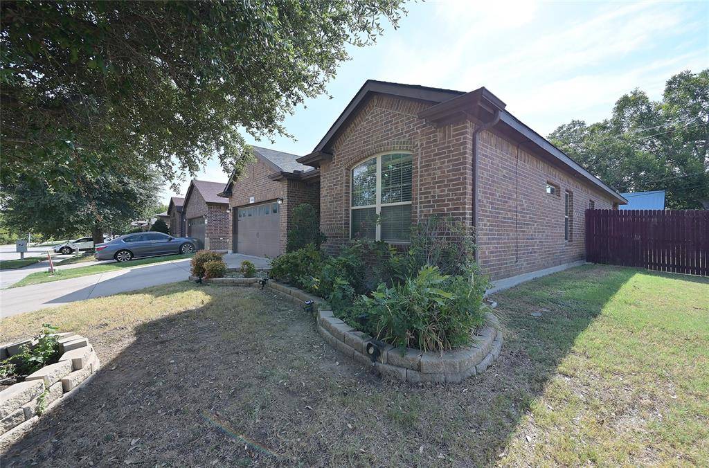 3000 Mitchell Court, Arlington, TX 76010