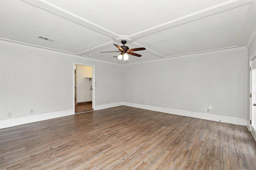 301 Suzanne Terrace, Burleson, TX 76028