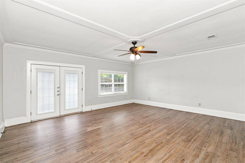 301 Suzanne Terrace, Burleson, TX 76028