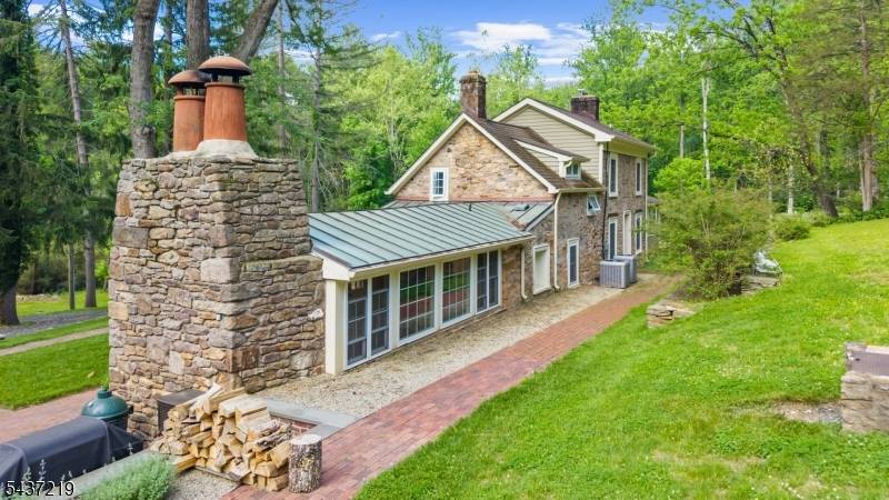 37 Brookville Hollow Rd, Delaware Twp., NJ 08559
