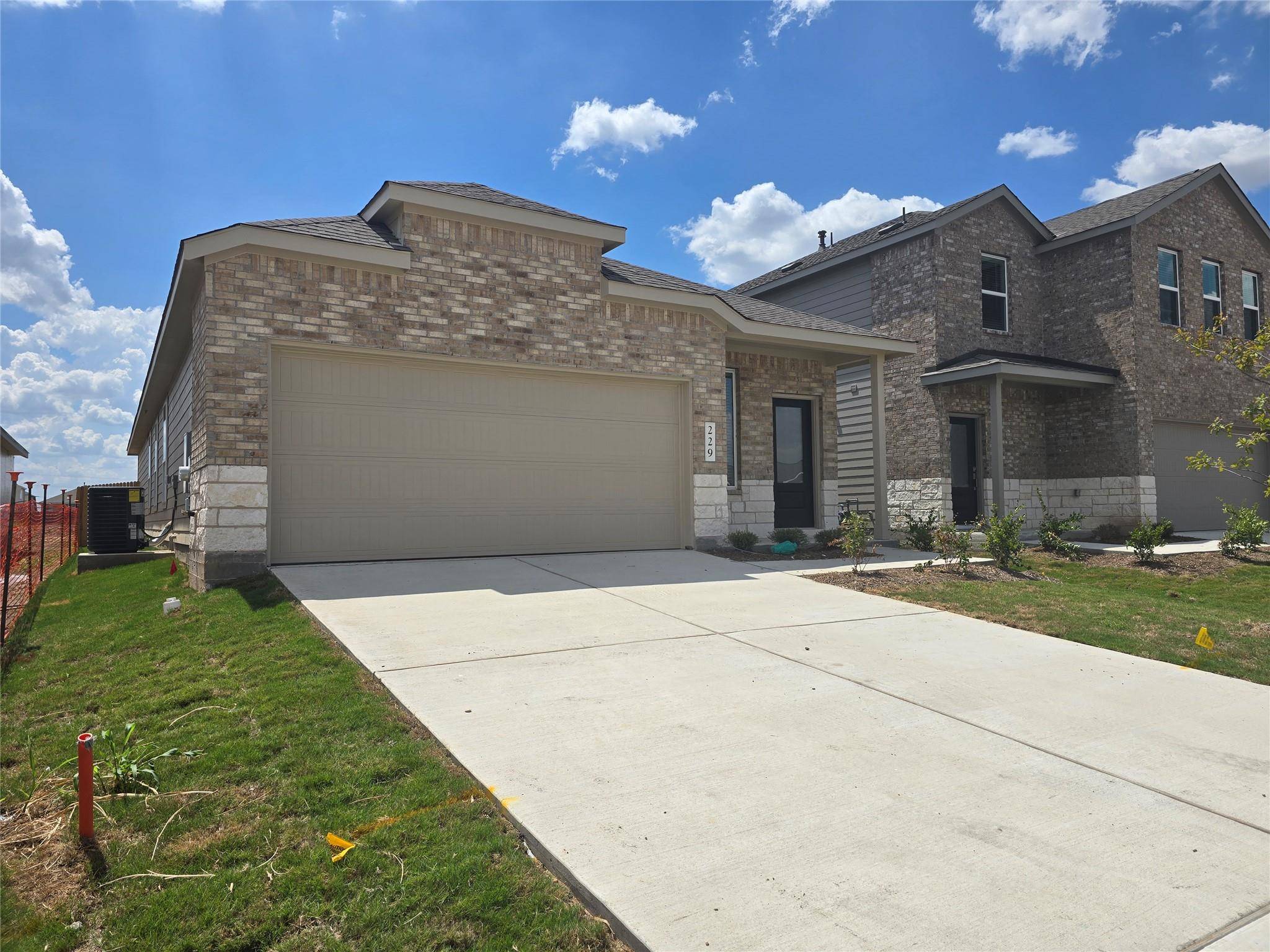 229 Mets WAY, Hutto, TX 78634