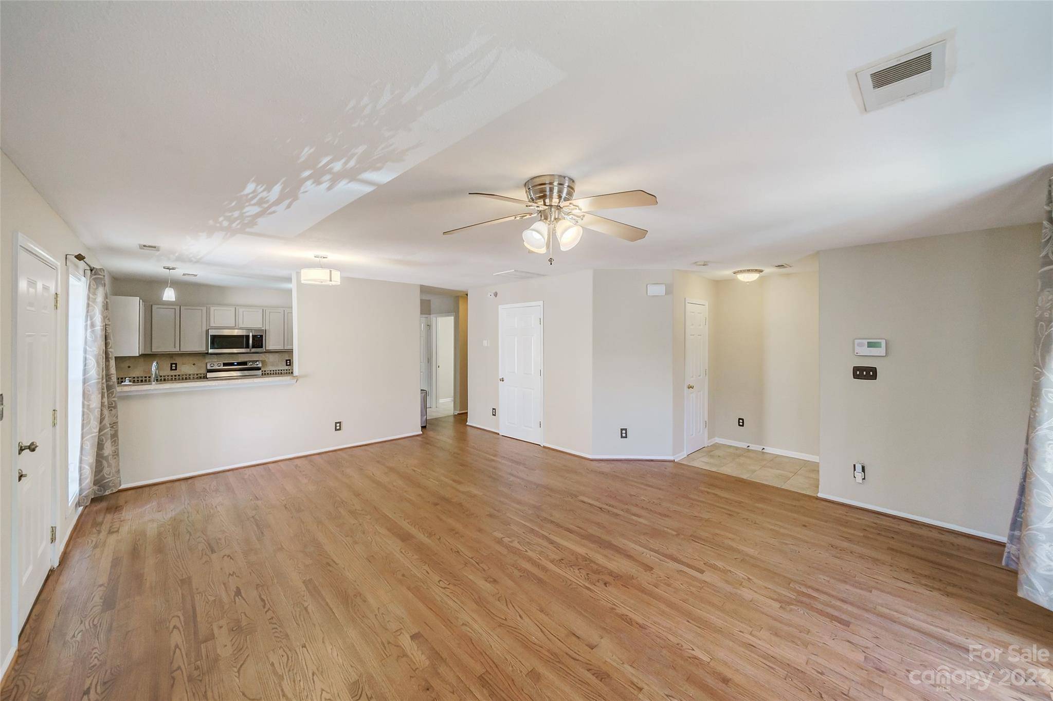 9656 Littleleaf DR, Charlotte, NC 28215