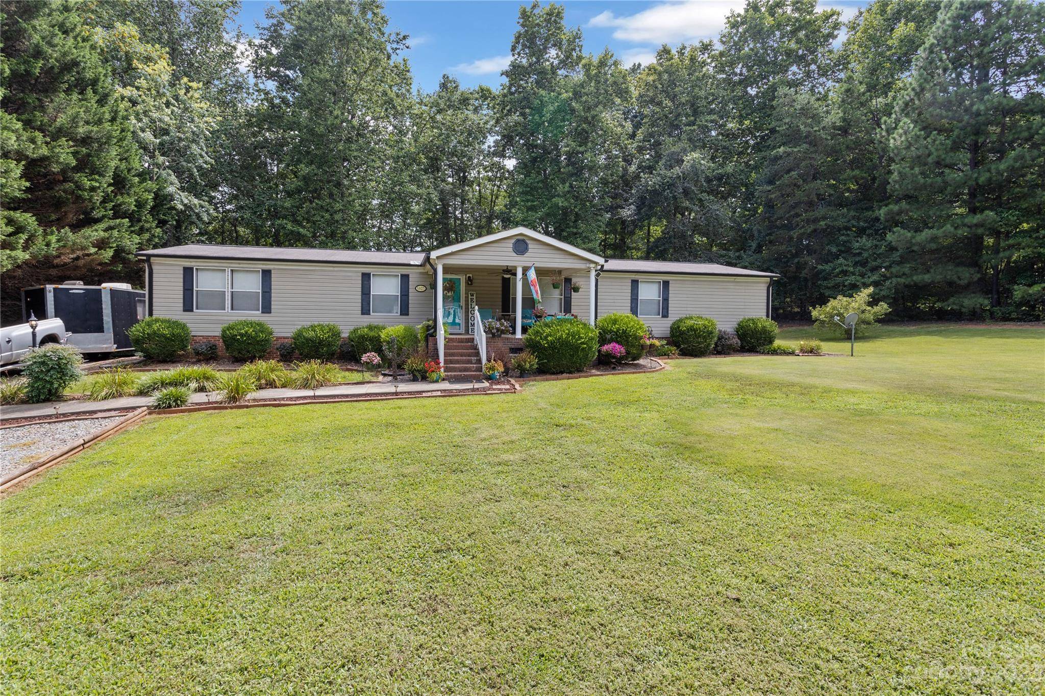 5027 Pine Springs DR, Bessemer City, NC 28016