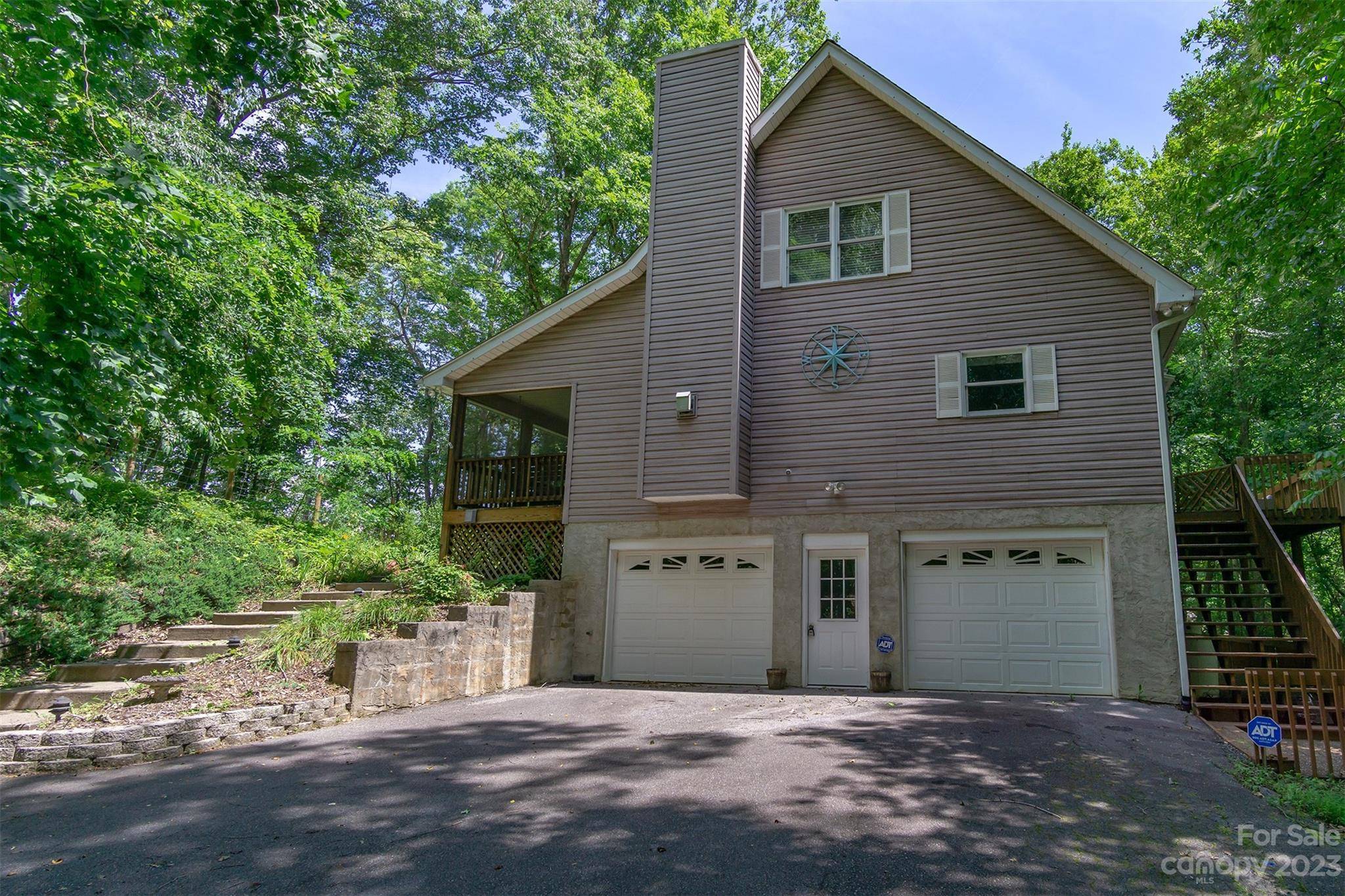 114 Courtney LN, Candler, NC 28715