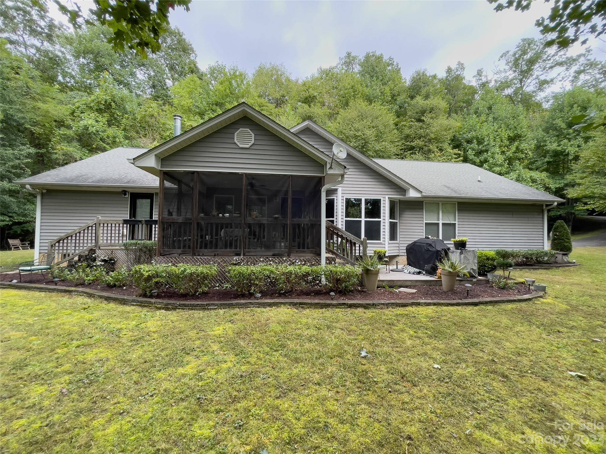544 Stonehaven DR, Cullowhee, NC 28723
