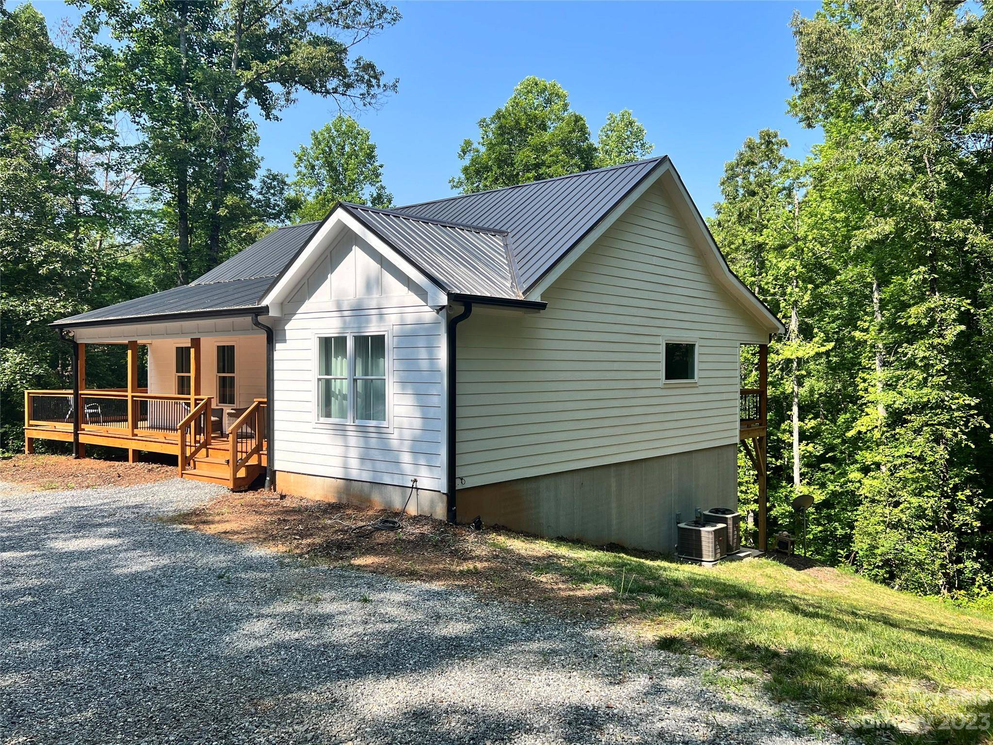 288 Richardson Creek LN, Forest City, NC 28043