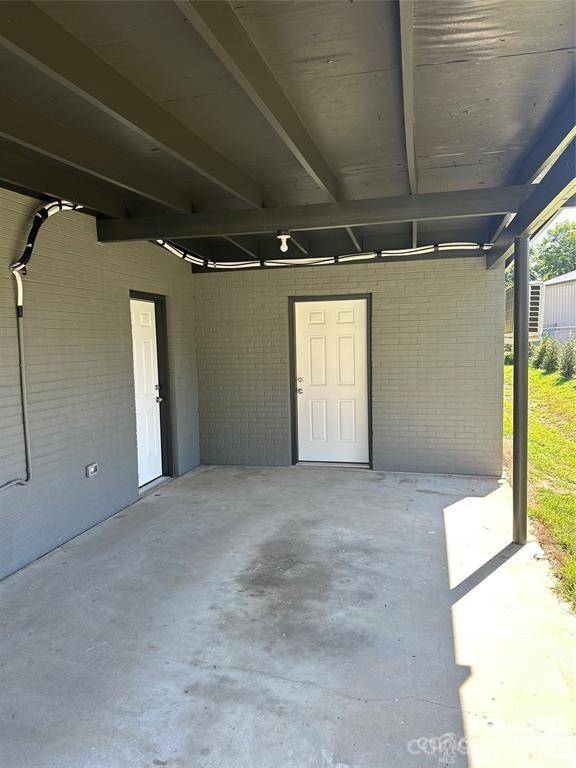 39 Hawkins RD #2, Marion, NC 28752
