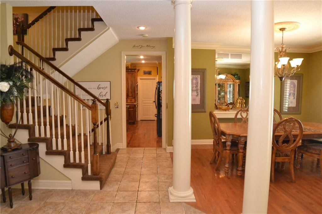 6328 N Spruce AVE, Kansas City, MO 64119
