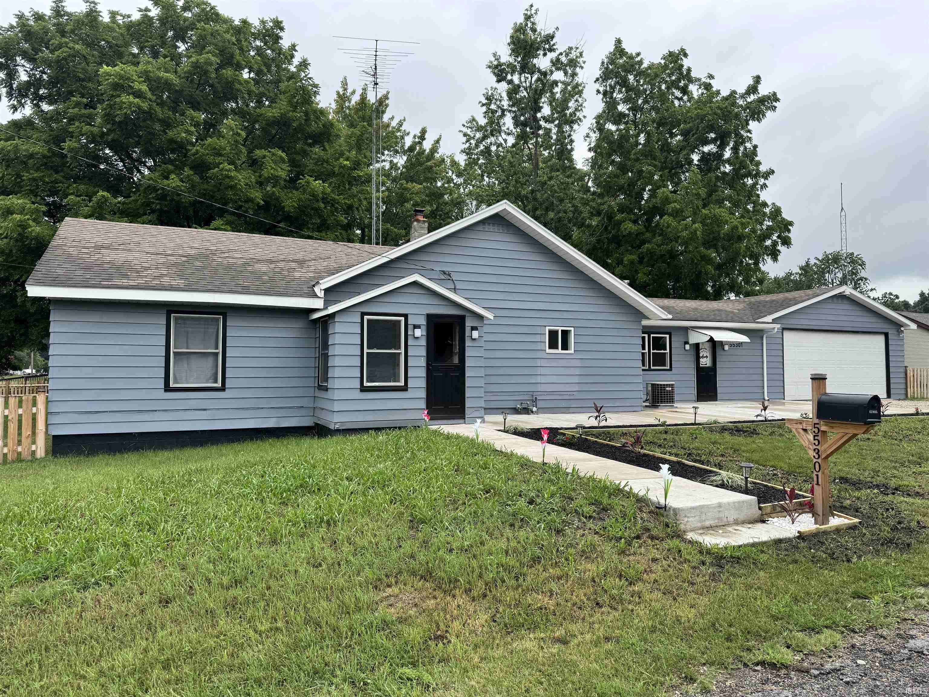 55301 Fairview AVE, South Bend, IN 46628