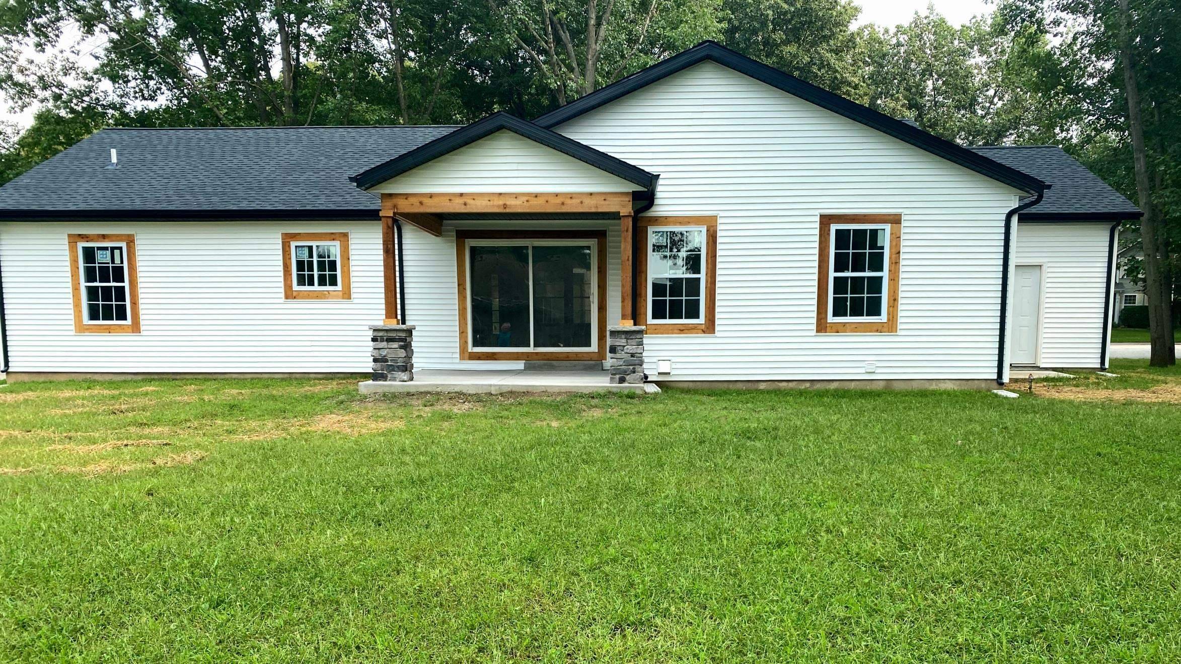 62333 Barron CT, South Bend, IN 46614