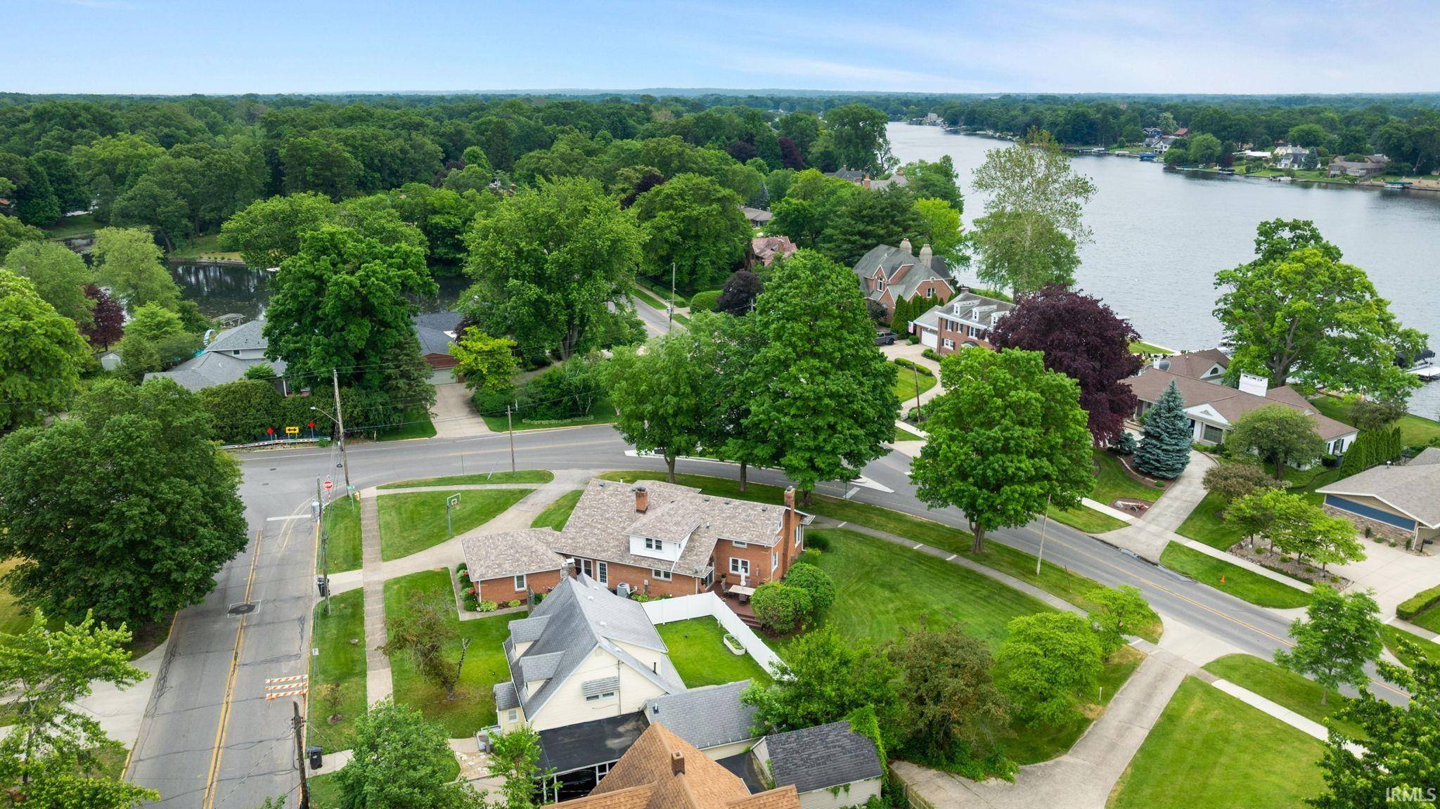 1866 Greenleaf BLVD, Elkhart, IN 46514