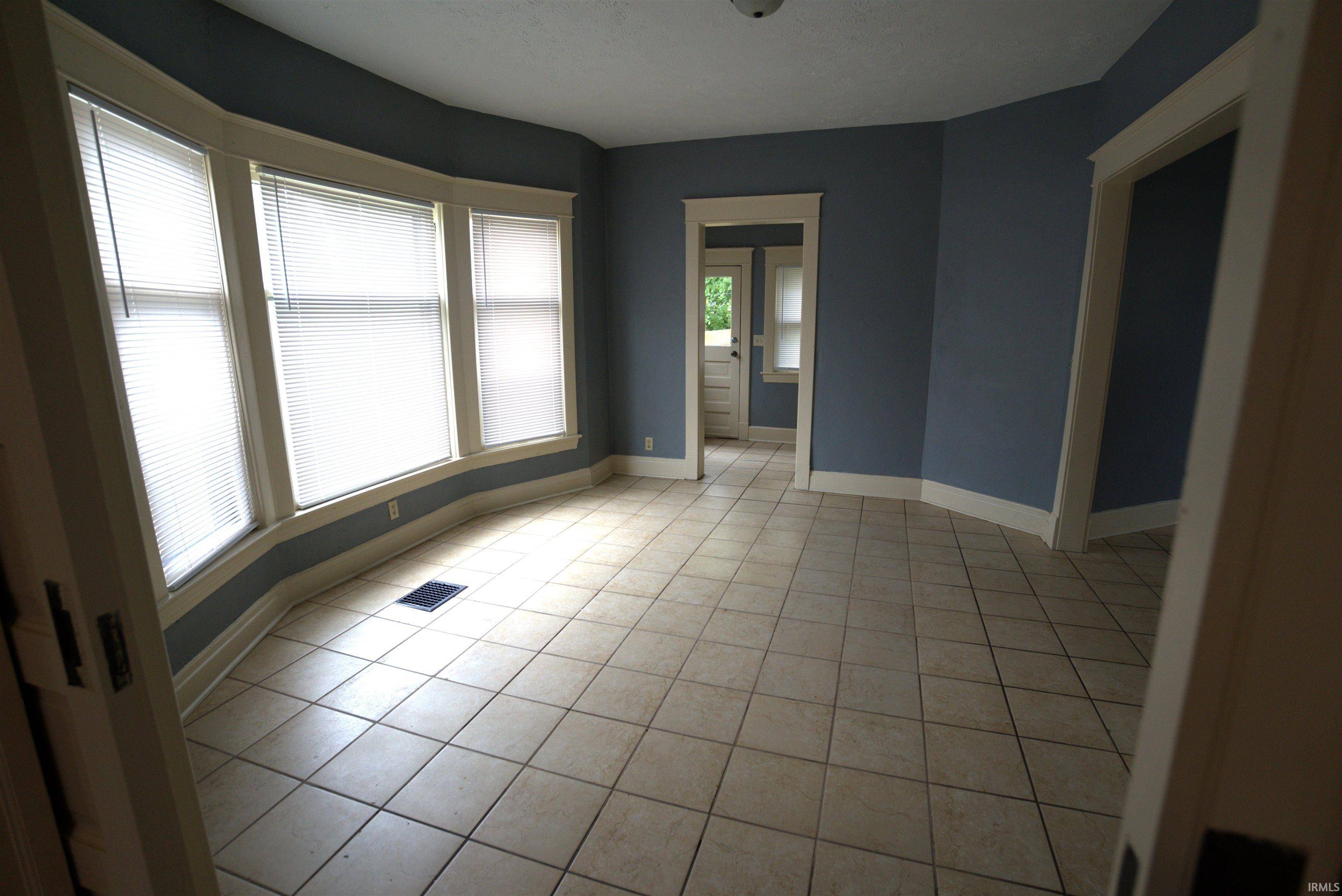 1004 W LaSalle CT, South Bend, IN 46616