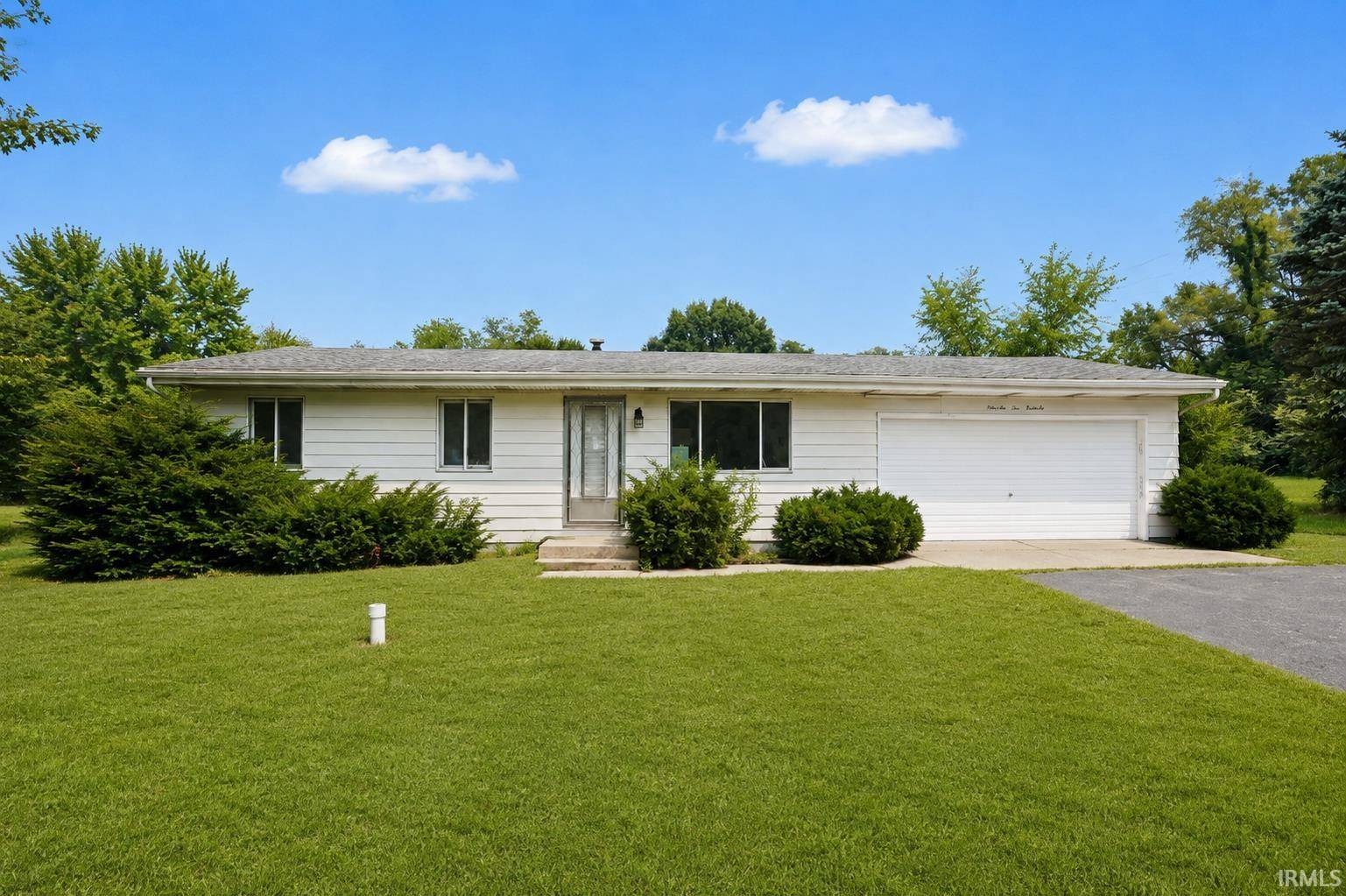 56266 Butternut RD, South Bend, IN 46619
