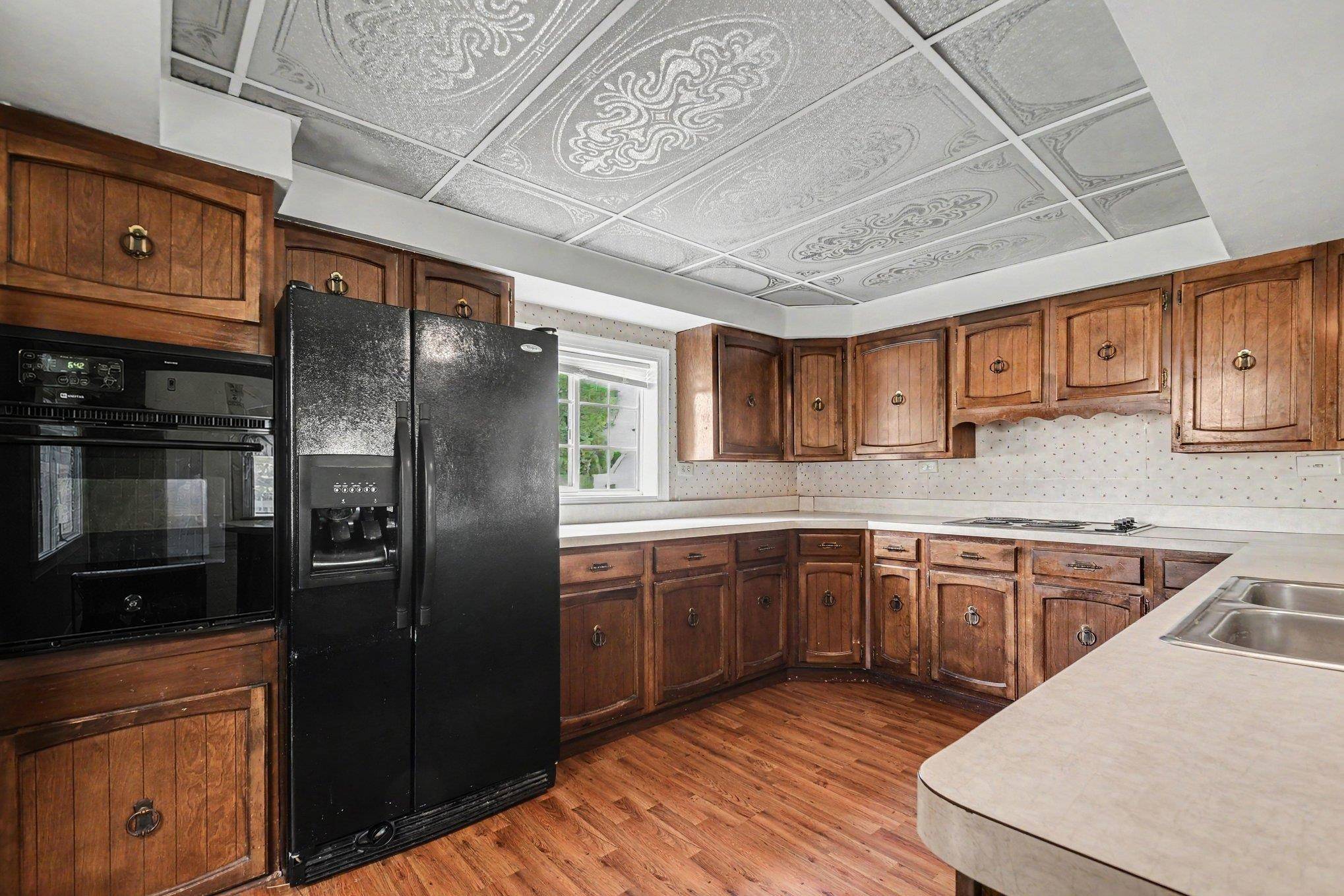 19279 County Road 40 ***, Goshen, IN 46526-5448
