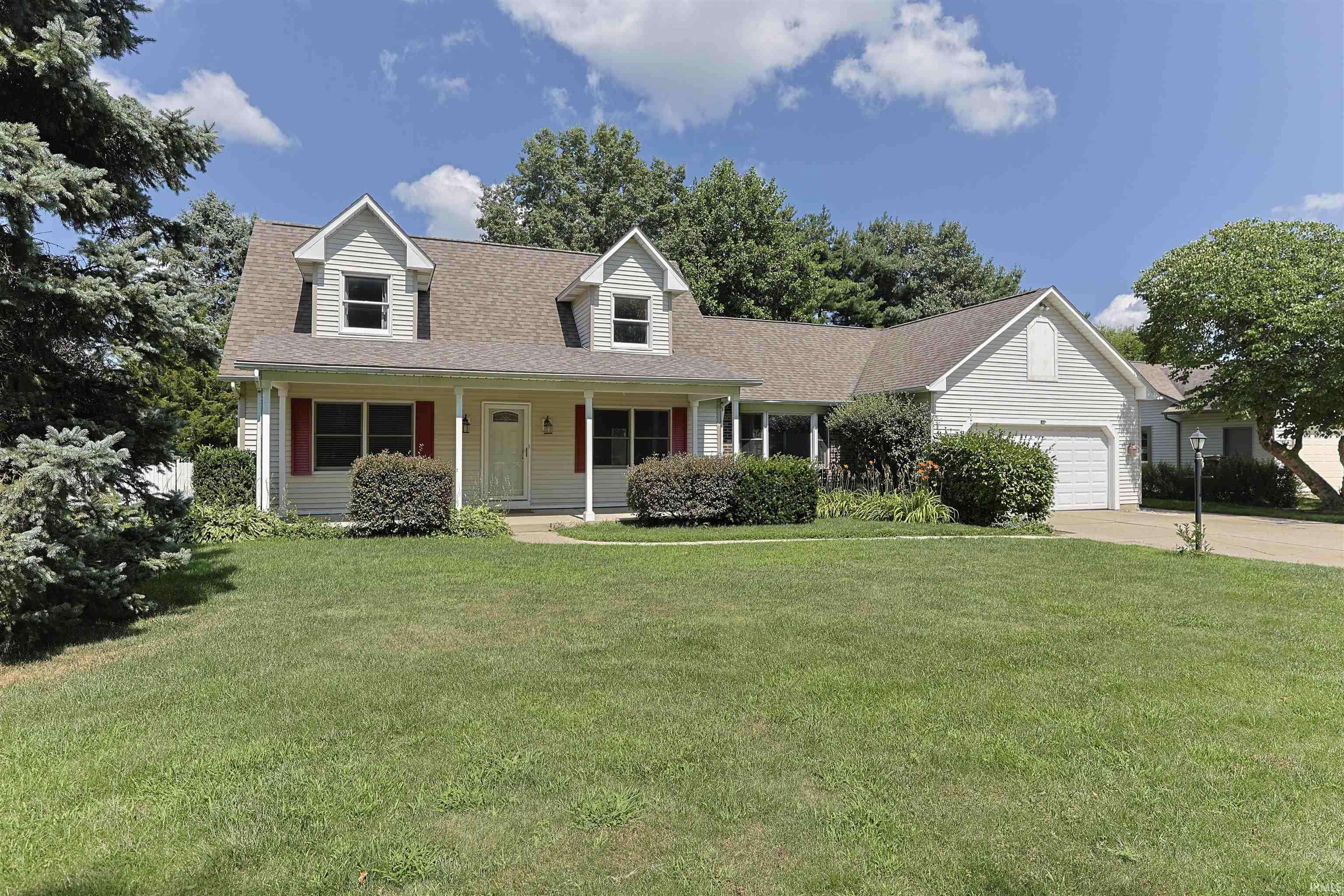 52026 Larkspur CIR, Granger, IN 46530