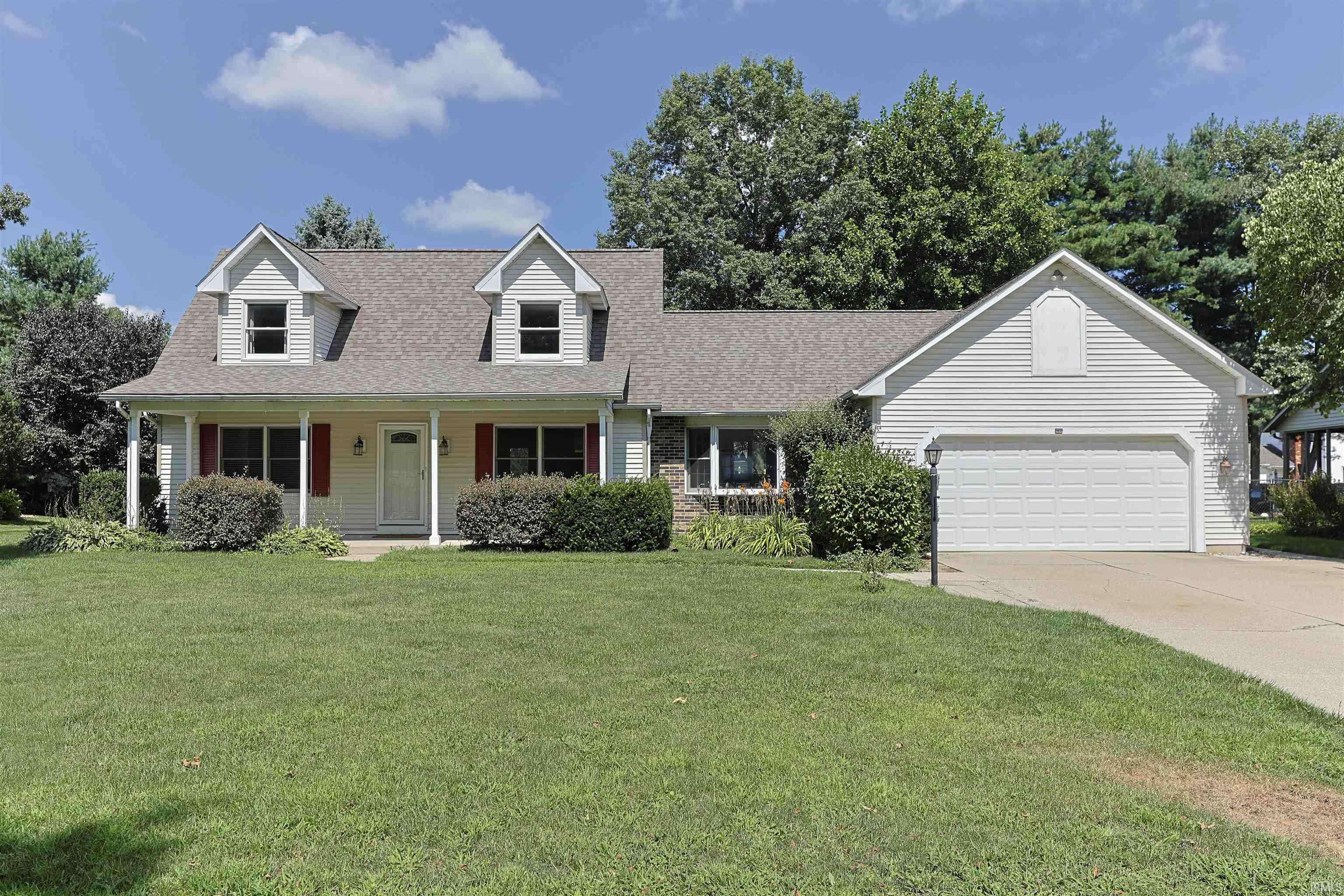 52026 Larkspur CIR, Granger, IN 46530
