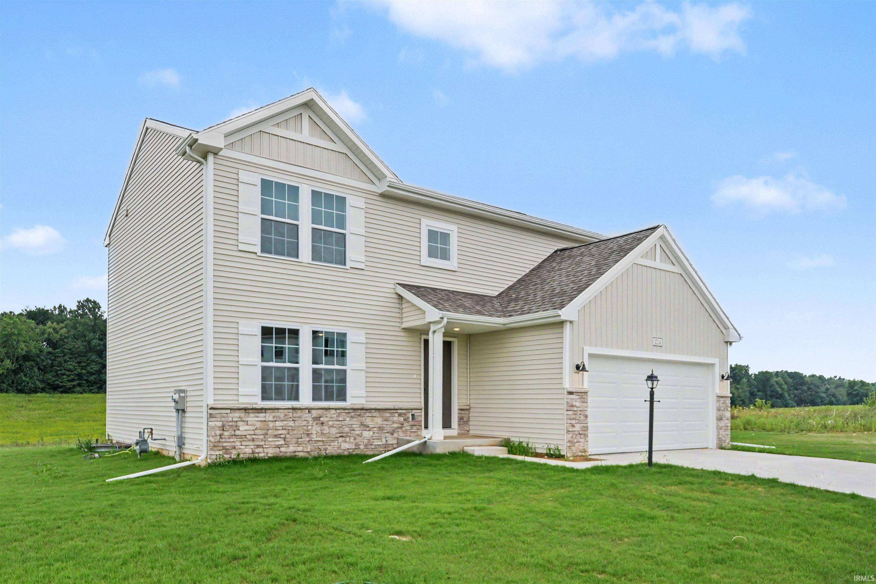 1324 Mackey DR, South Bend, IN 46614-5092