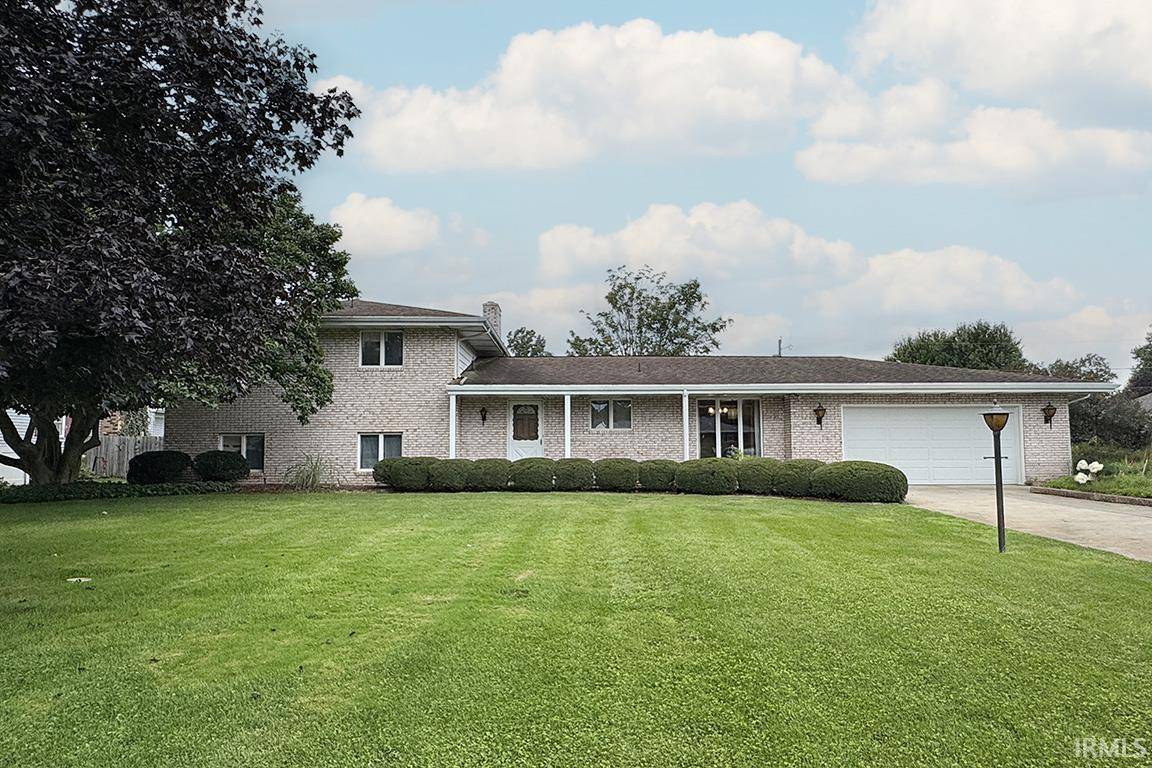 56727 Meadowood DR, Elkhart, IN 46516-5840