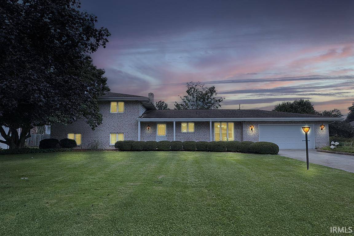 56727 Meadowood DR, Elkhart, IN 46516-5840