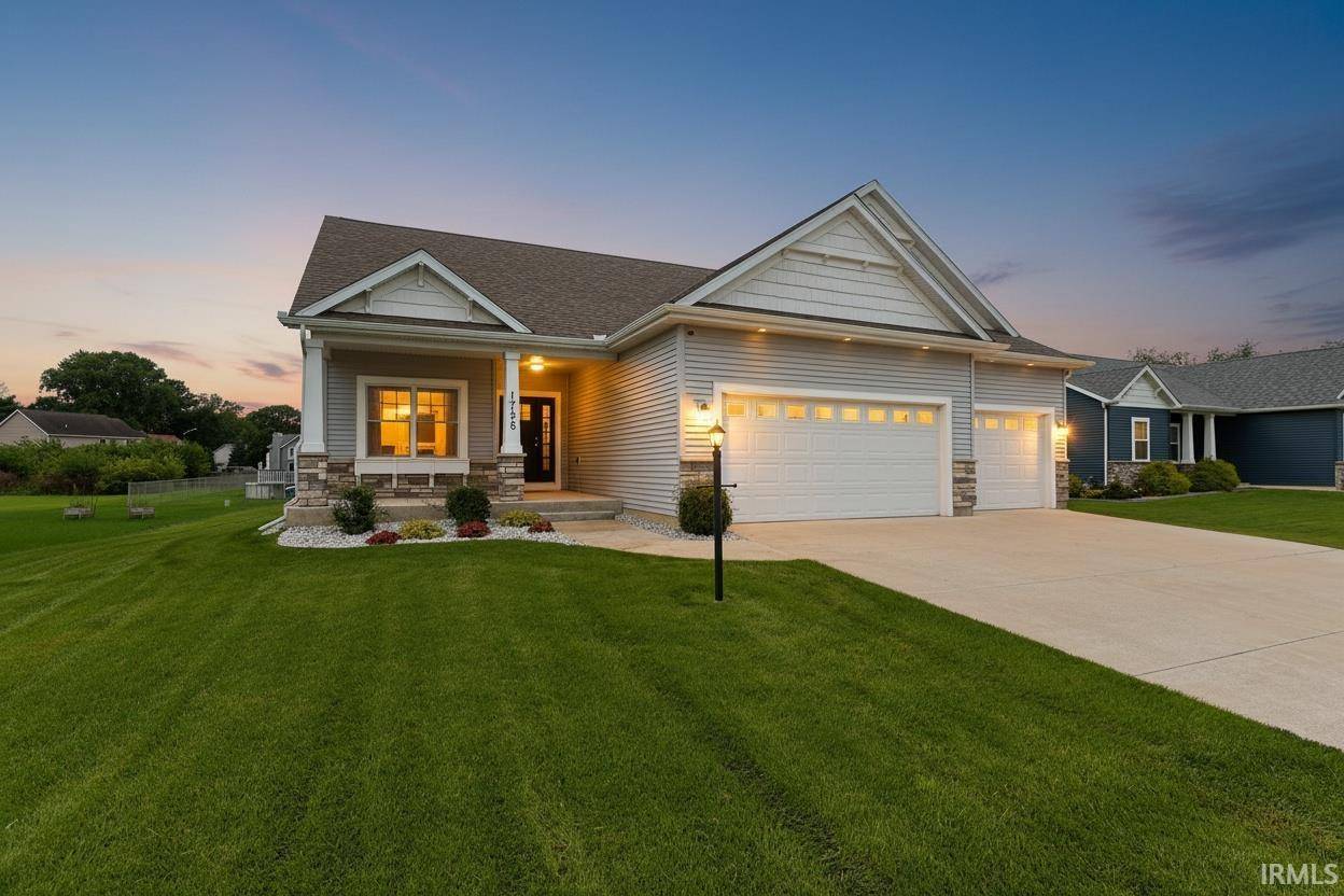1725 Stoneham DR, Mishawaka, IN 46544