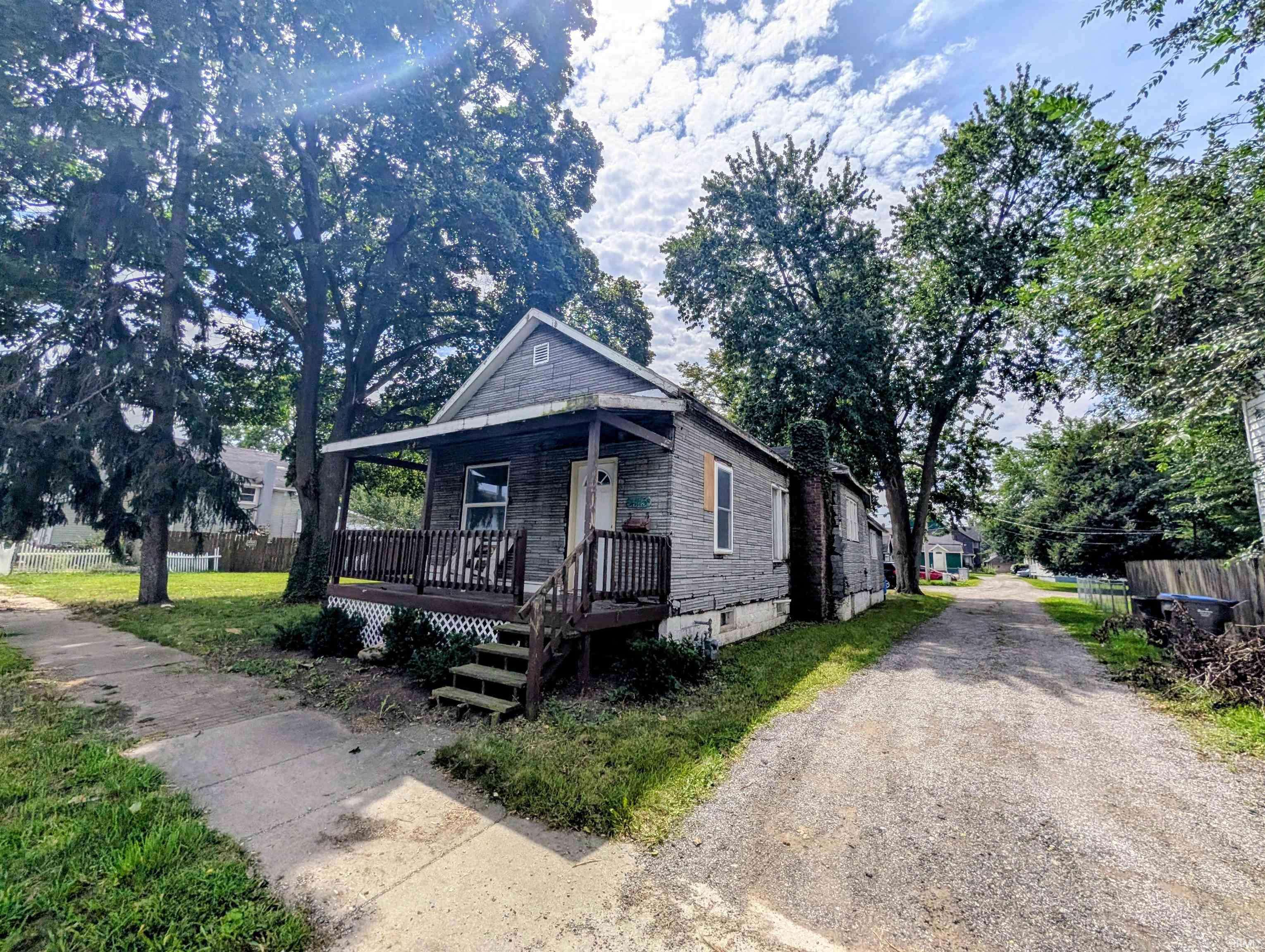 415 Sherman ST, Elkhart, IN 46516