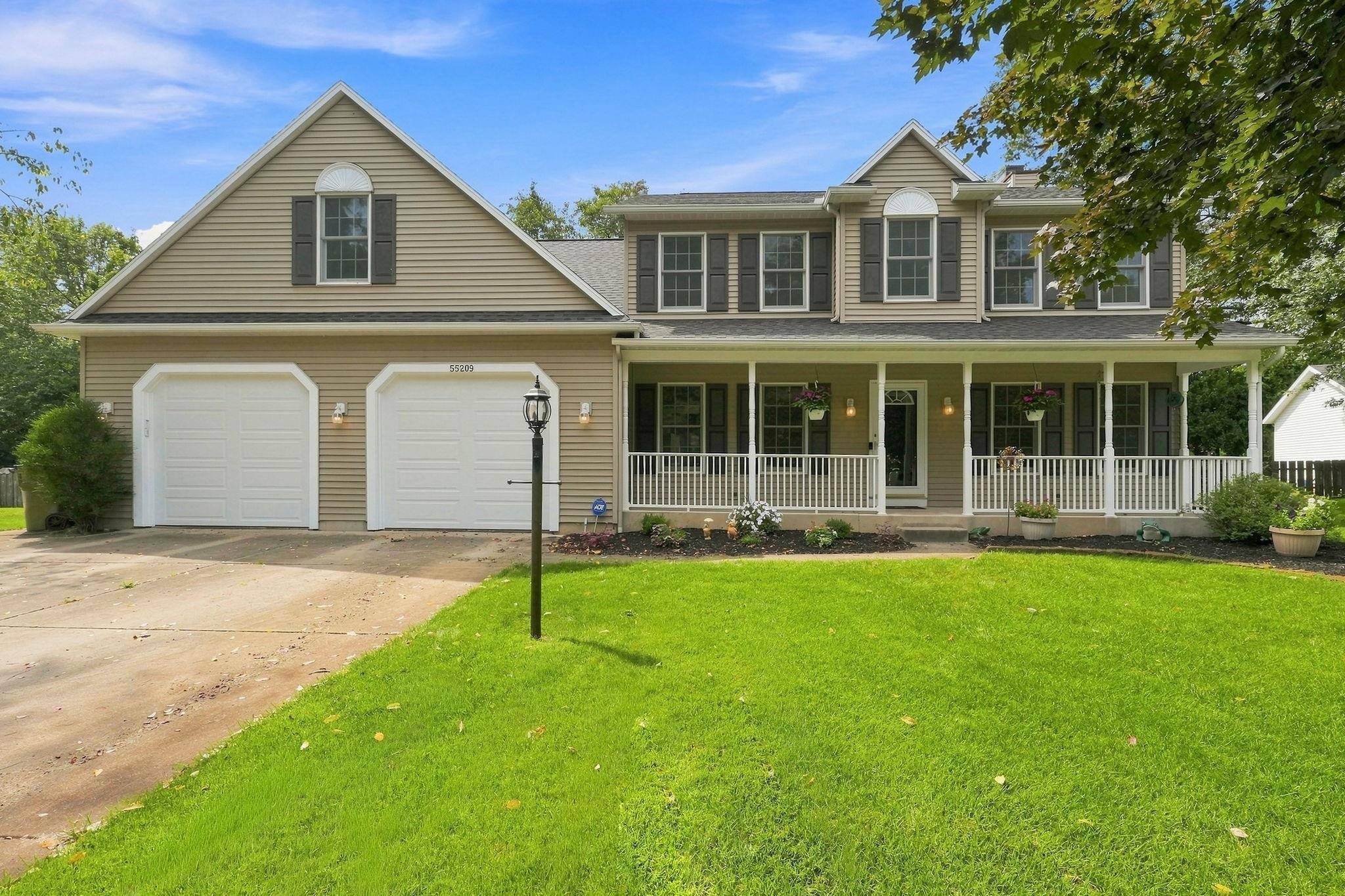 55209 Birchfield CT, Osceola, IN 46561-9112