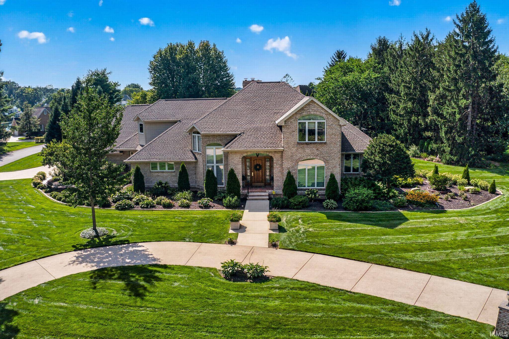 51593 Norwich DR, Granger, IN 46530