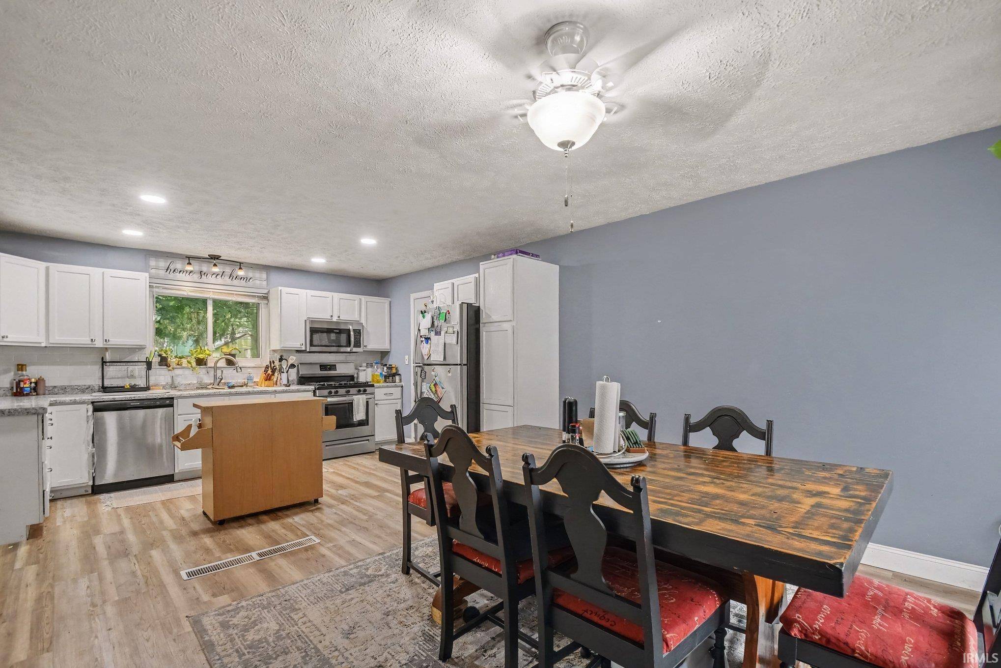 1127 S Parkway ST, South Bend, IN 46619