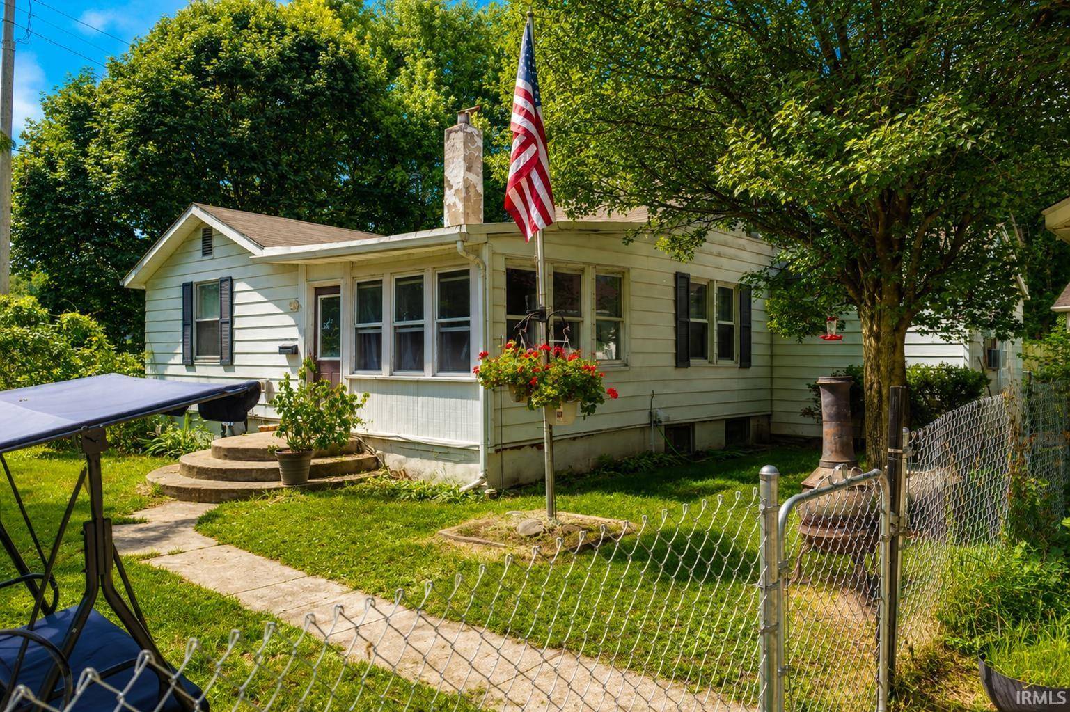 1501 Panama ST, Mishawaka, IN 46544