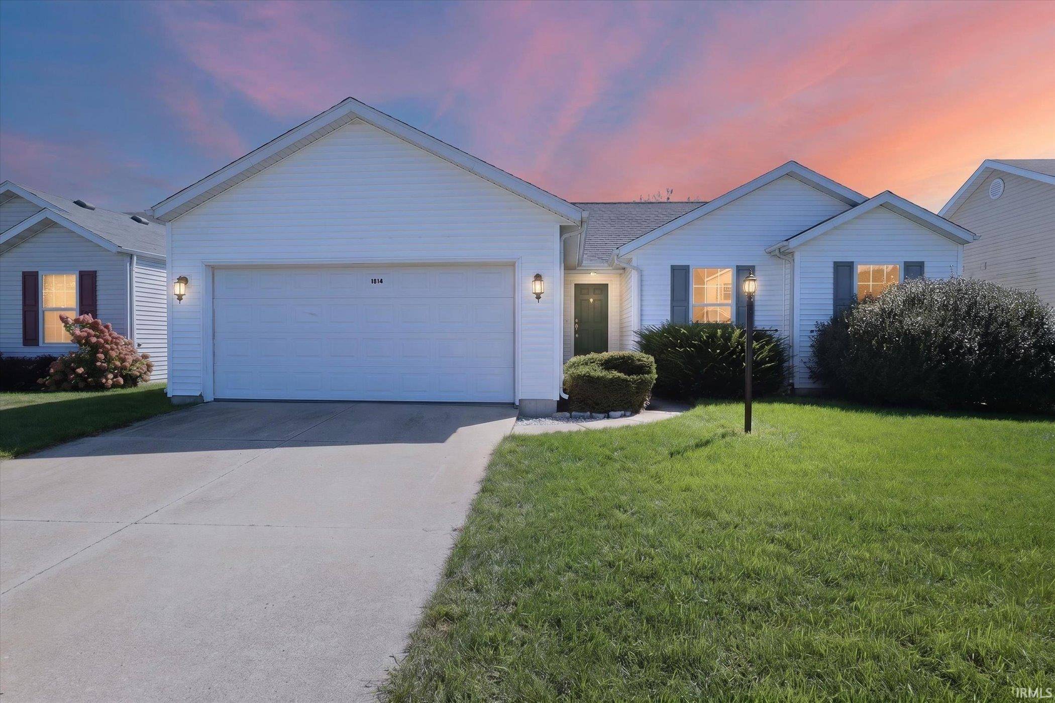 1814 Rambling Rose LN, Mishawaka, IN 46544-5888