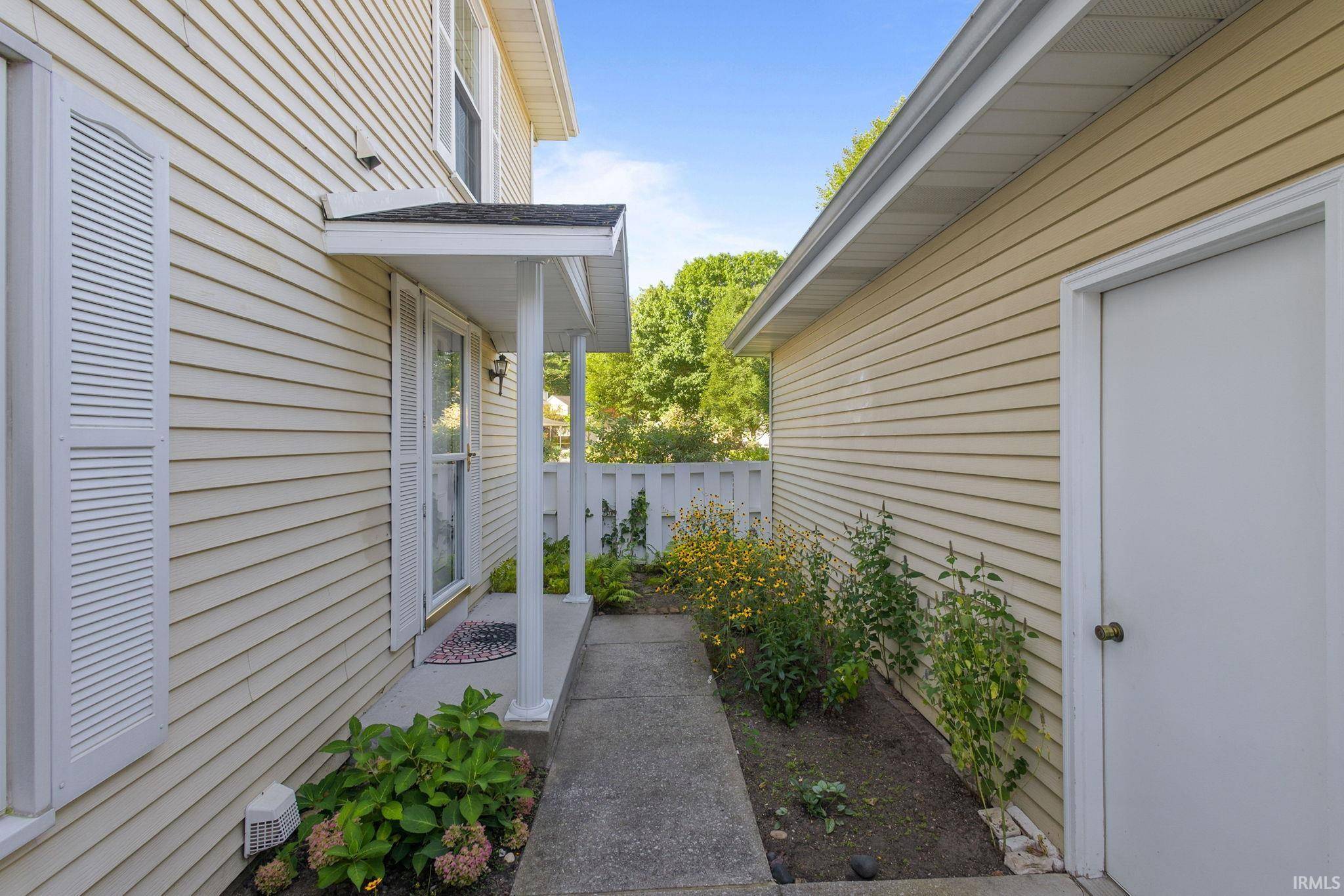 3641 Kirkwood CT, Elkhart, IN 46514