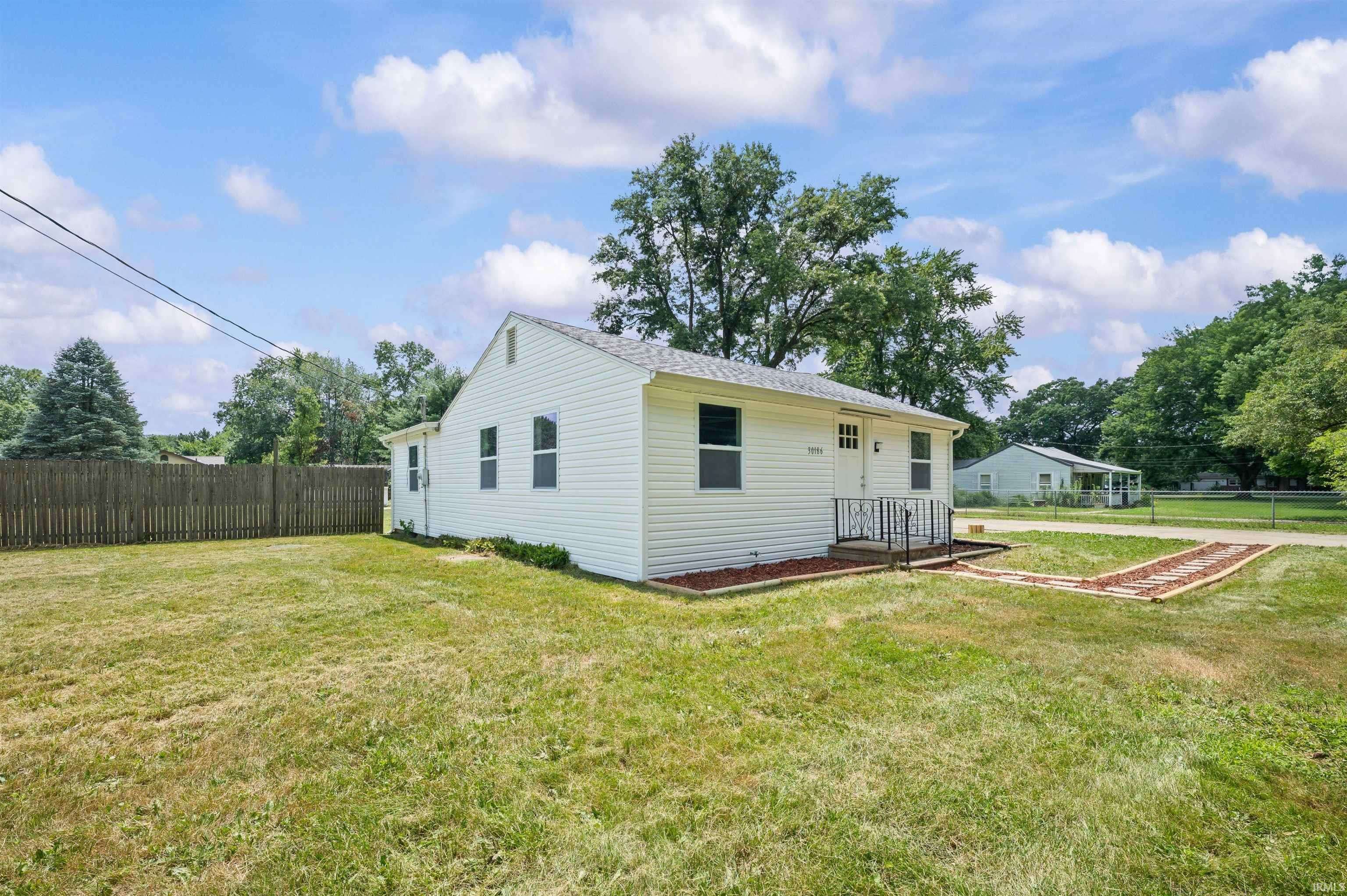 30186 County Road 108 ***, Elkhart, IN 46514