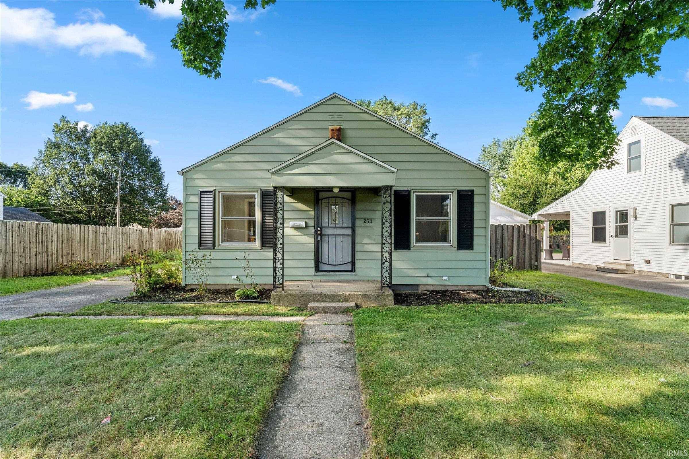 2311 Corby BLVD, South Bend, IN 46615-3408