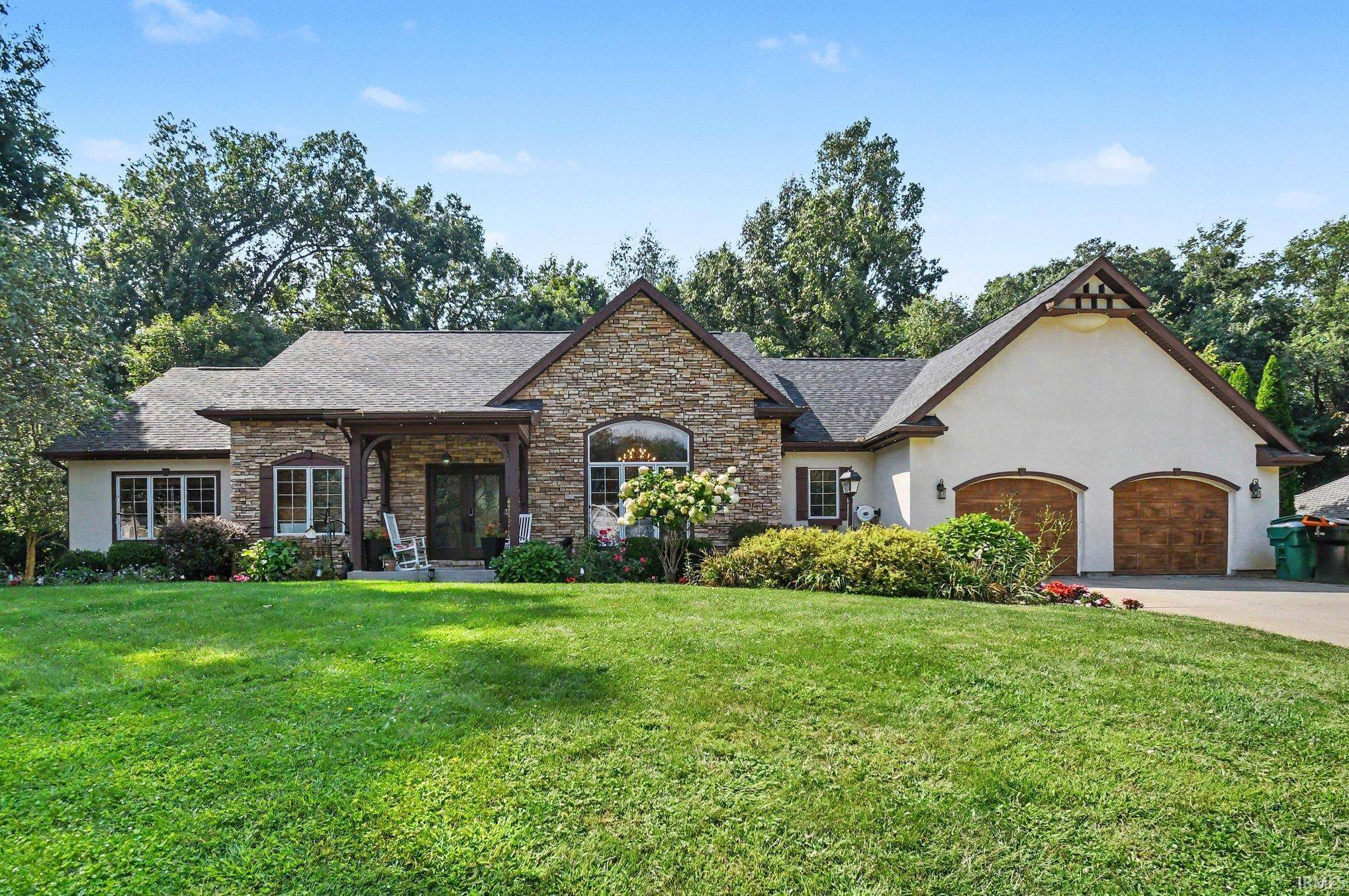 51823 Westwood Forest DR, South Bend, IN 46628
