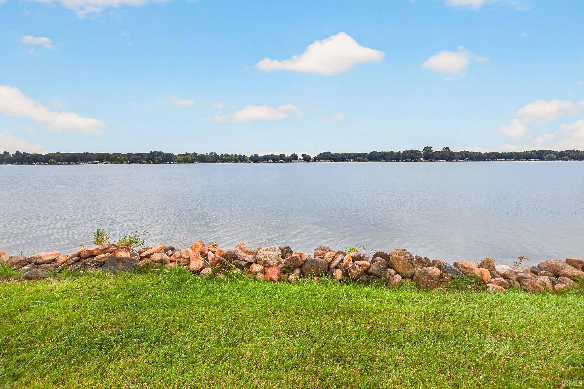 2795 N Williamson DR, Warsaw, IN 46580