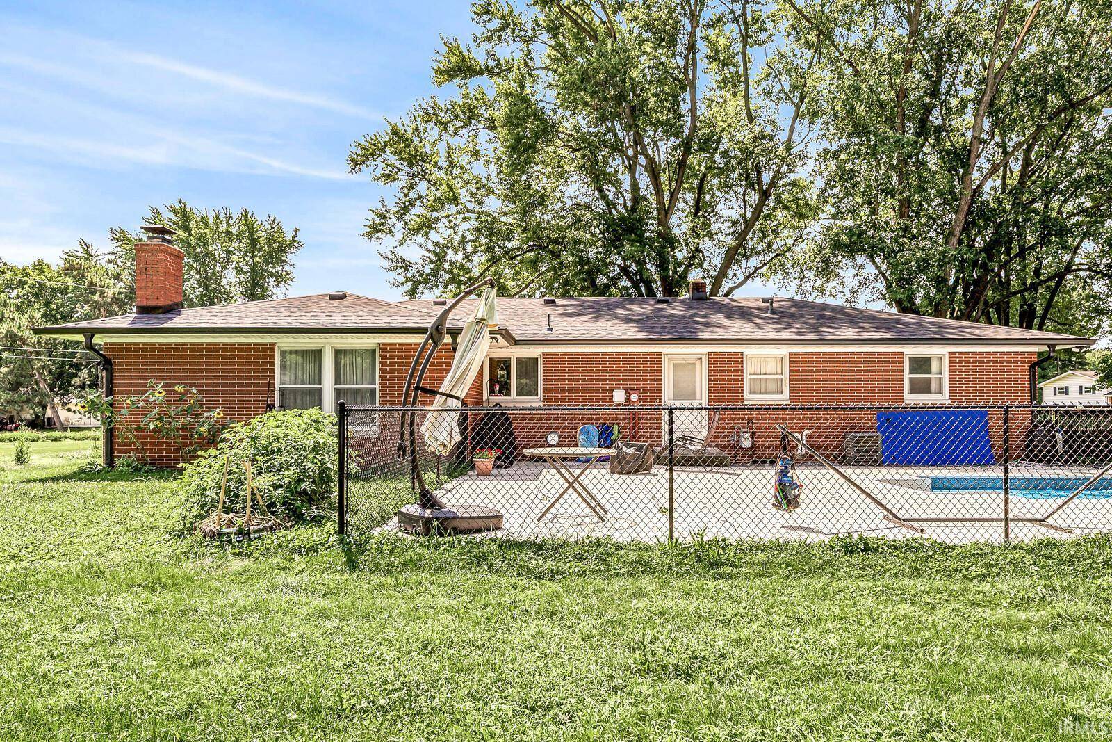26067 Walnut VLY, Elkhart, IN 46517-2229