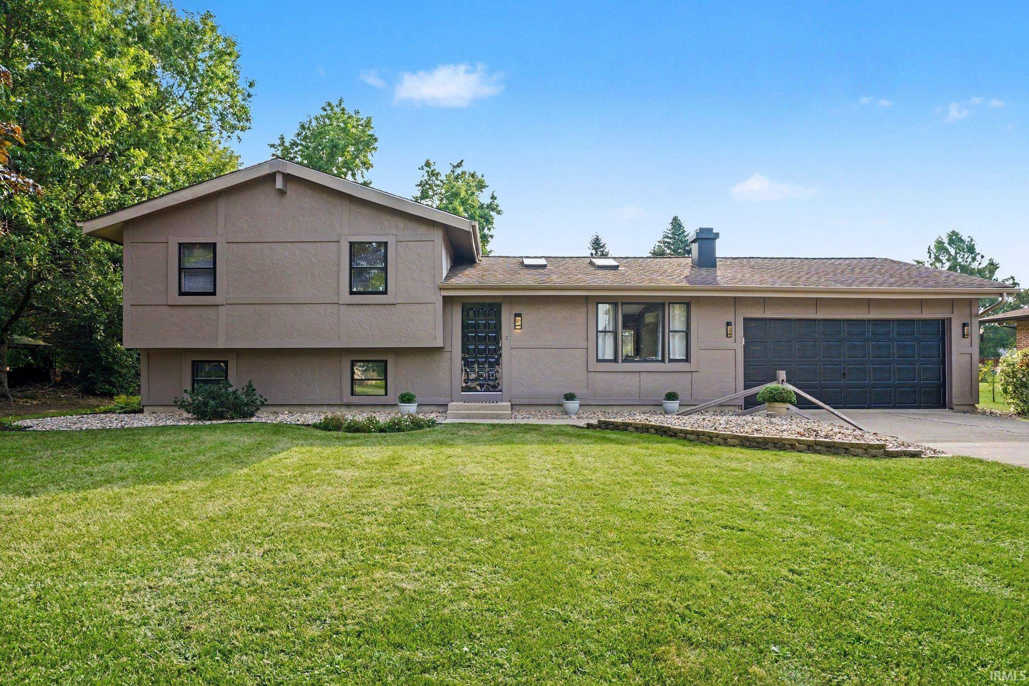 55944 Buckeye RD, Mishawaka, IN 46545