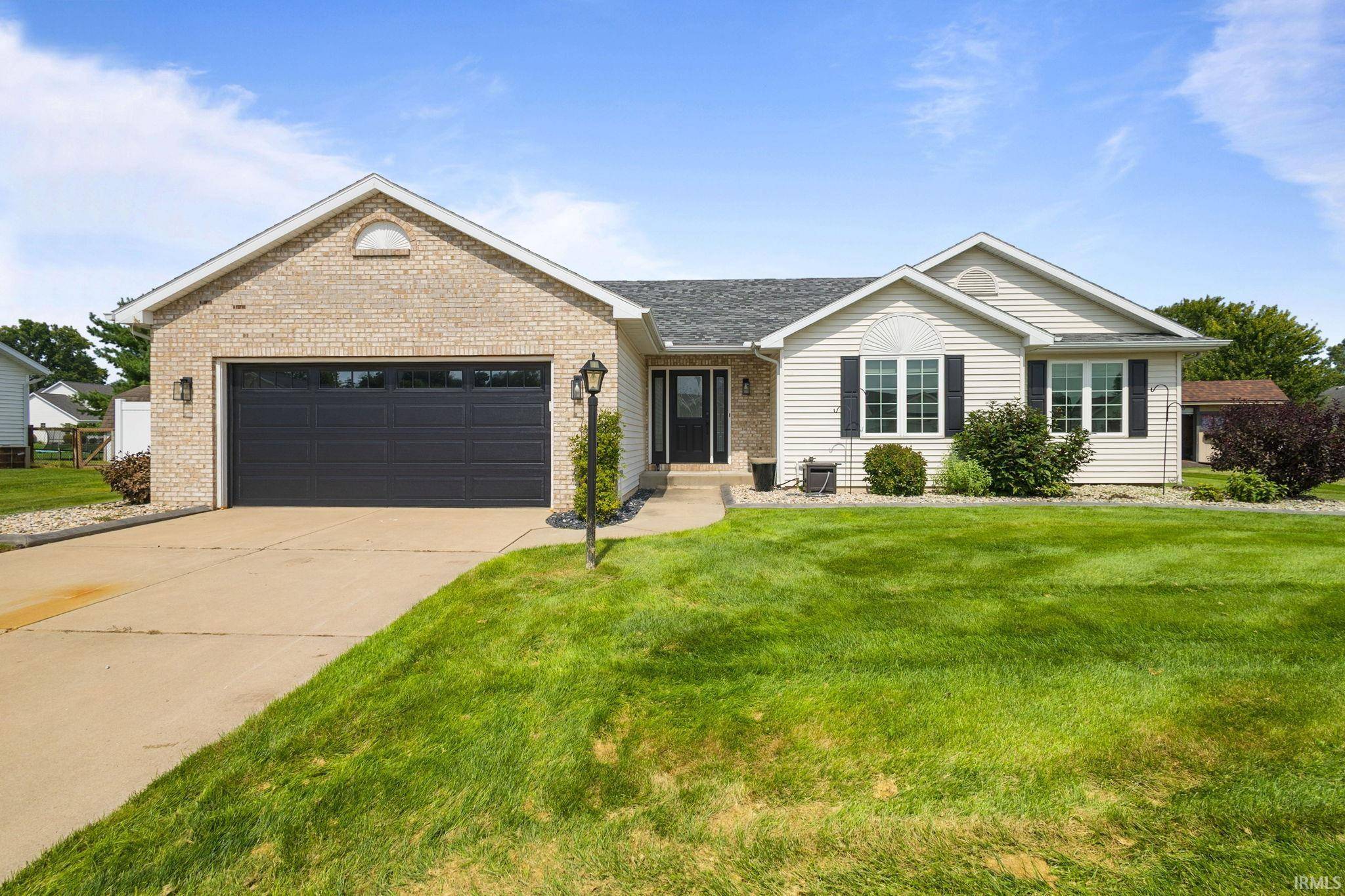 11101 Golden Pheasant DR, Osceola, IN 46561