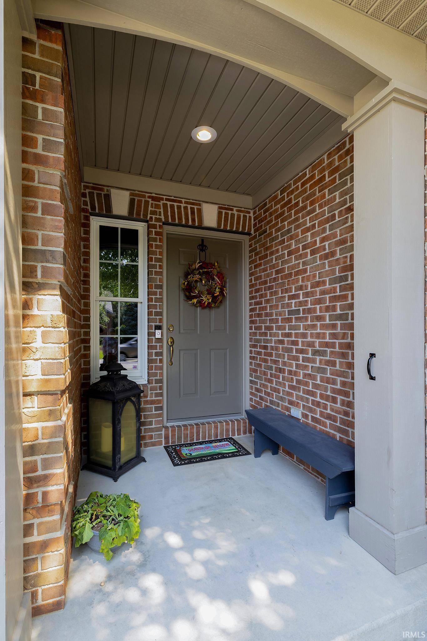 1819 Woodgate DR, Goshen, IN 46526