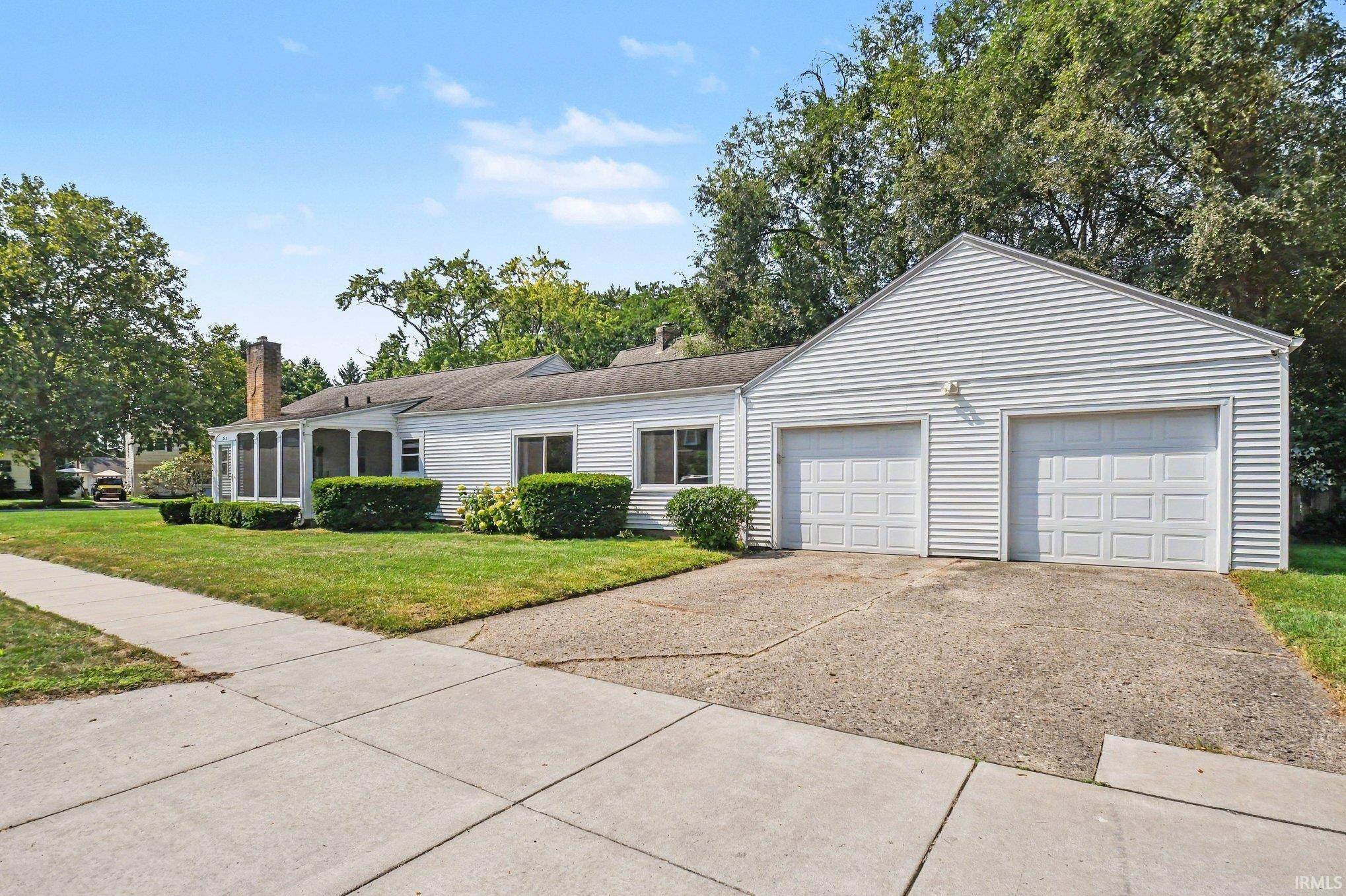 363 S Sunnyside AVE, South Bend, IN 46615