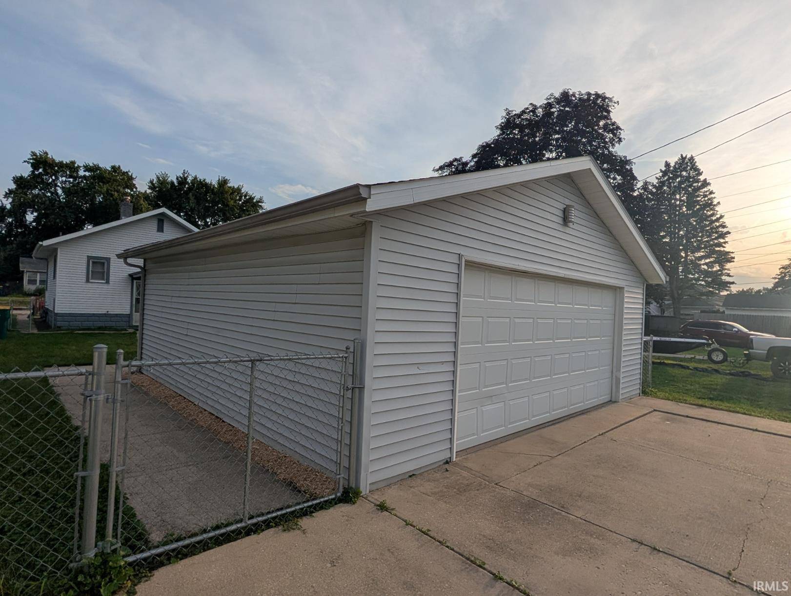 122 E 13th ST, Mishawaka, IN 46544