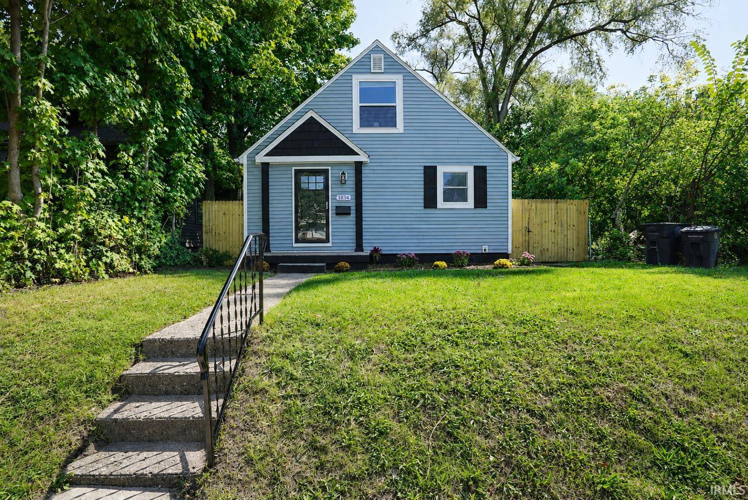 1834 O'Brien ST, South Bend, IN 46628