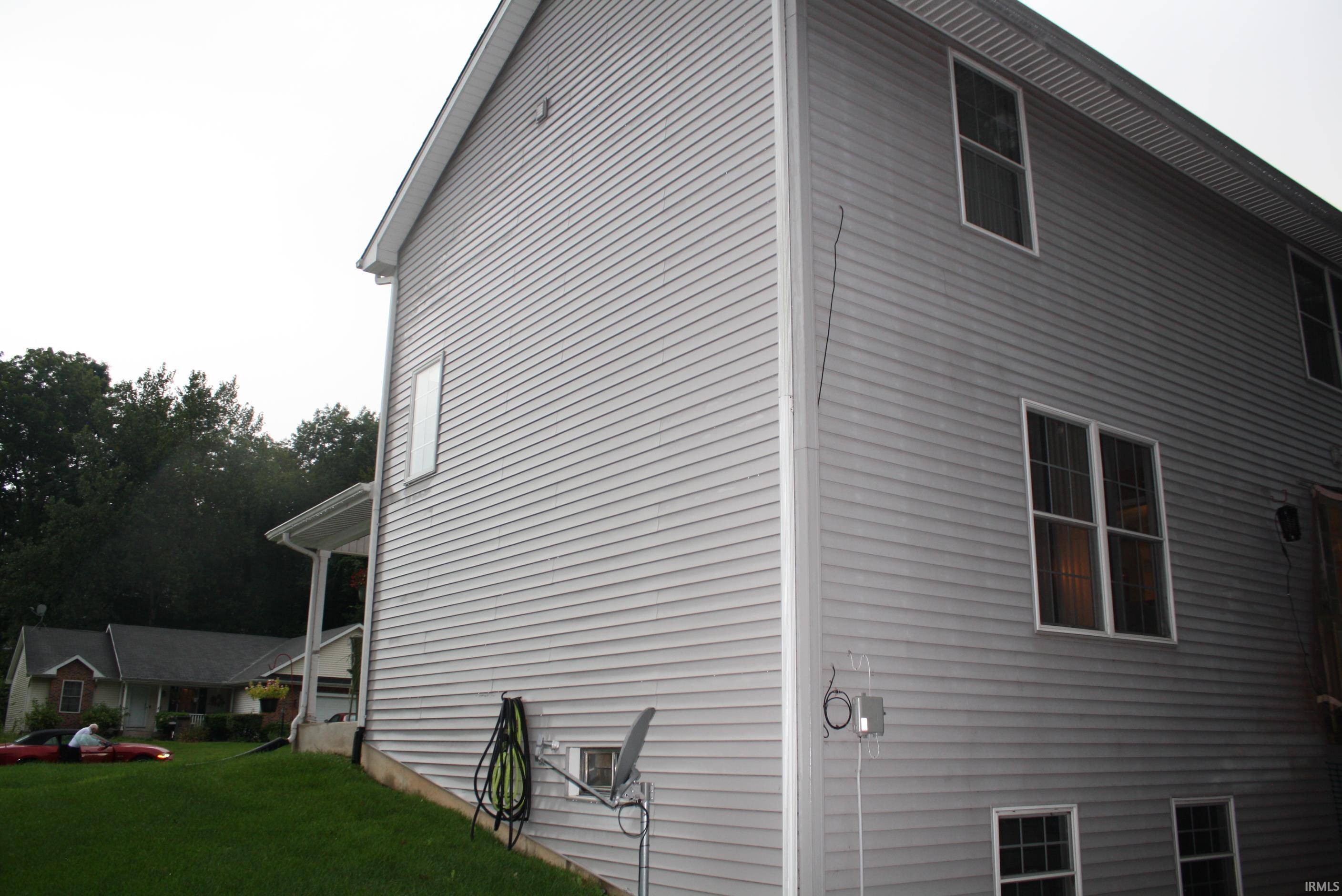 52860 Hollow TRL, South Bend, IN 46628-7412