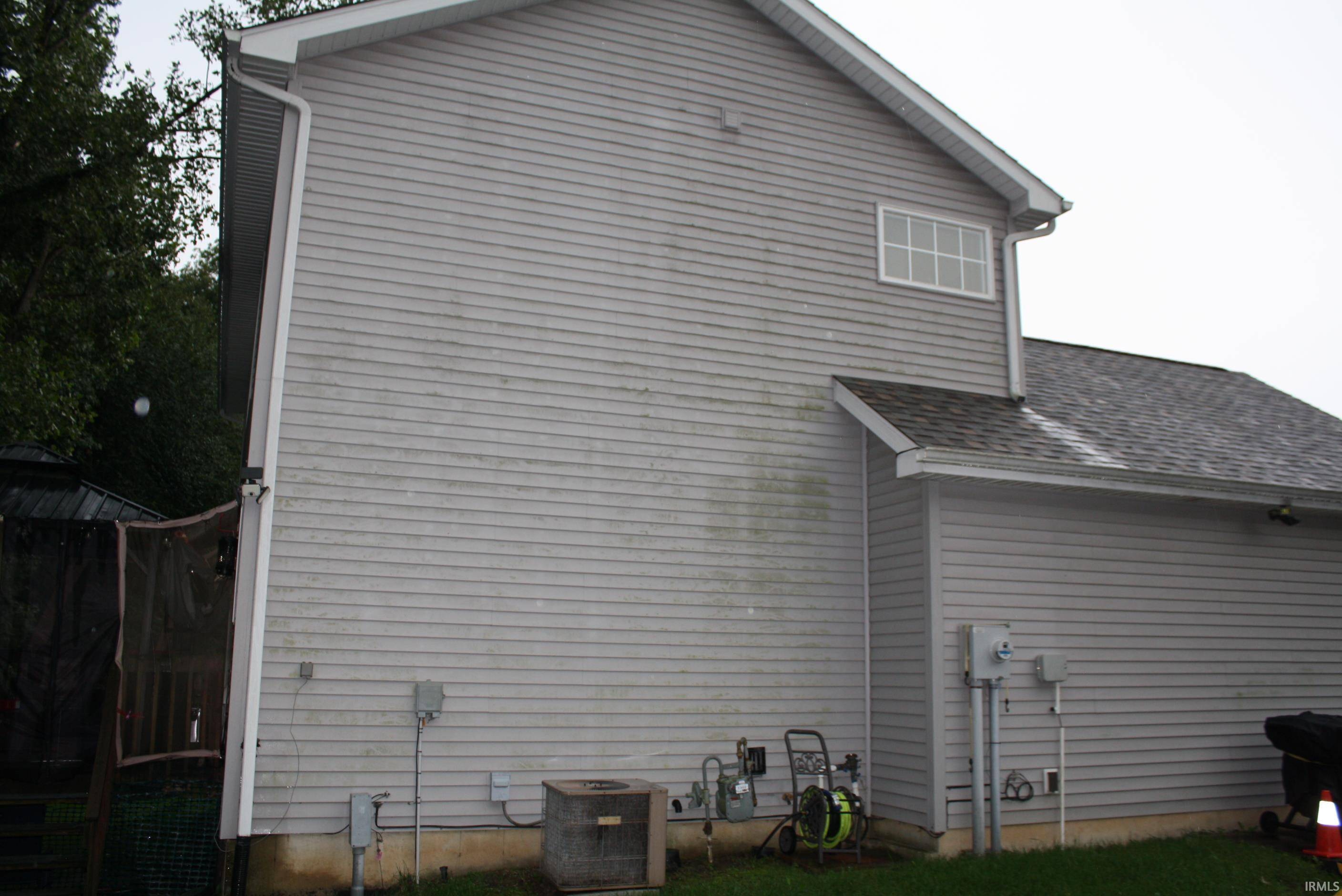 52860 Hollow TRL, South Bend, IN 46628-7412