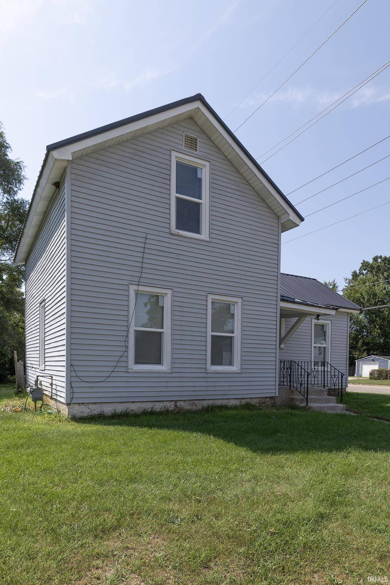 601 Aspenwald ***, Elkhart, IN 46516